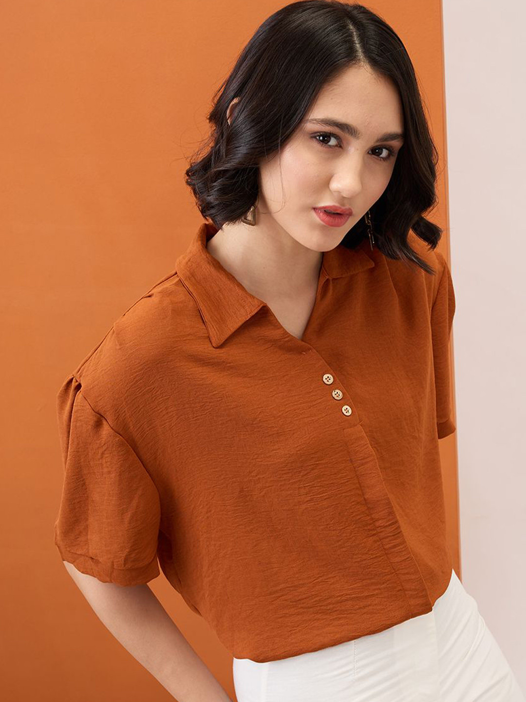 Globus Collared Neck Drop-Shoulder Sleeves Shirt Style Workwear Top