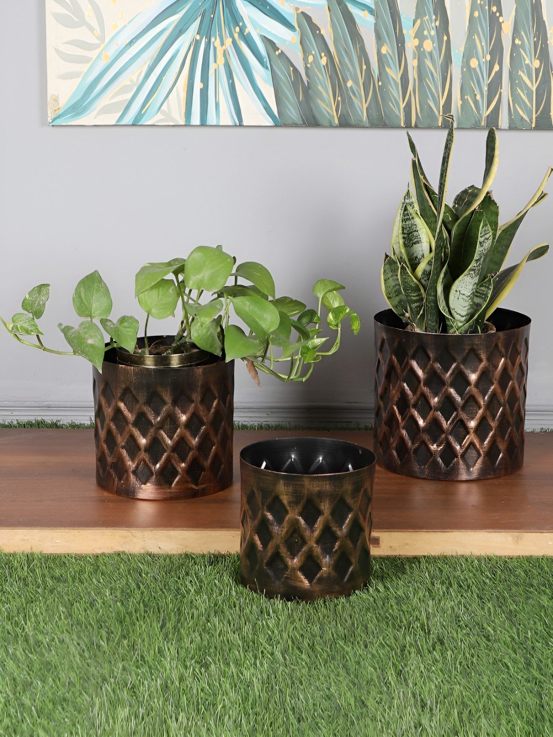 Amaya Decors 3-Pcs Black Cross Hammered Planters
