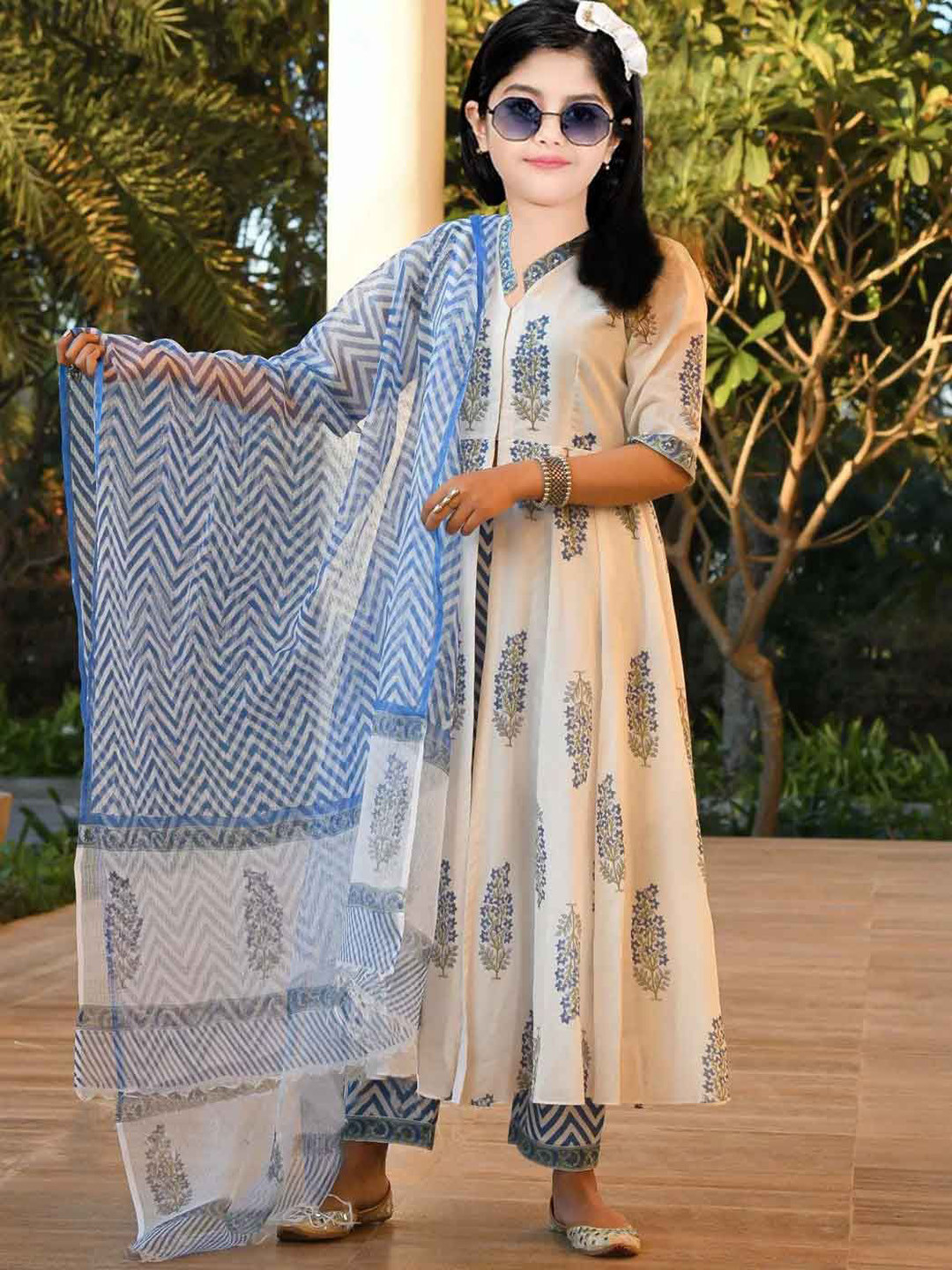 Vetrokart Girls Floral Printed Raw Silk Anarkali Kurta With Trousers And Dupatta