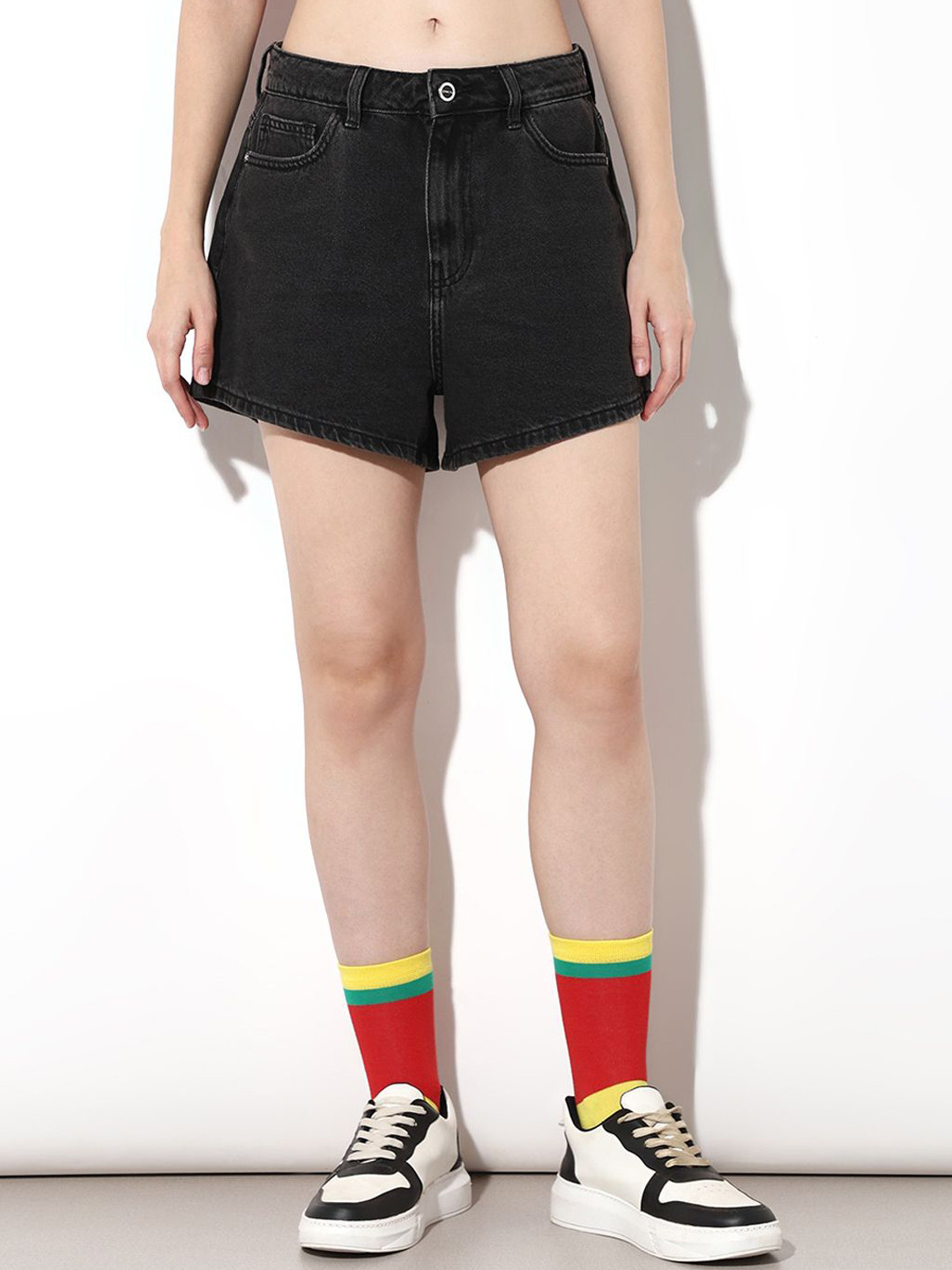 ONLY Women Solid Regular Fit Denim Shorts