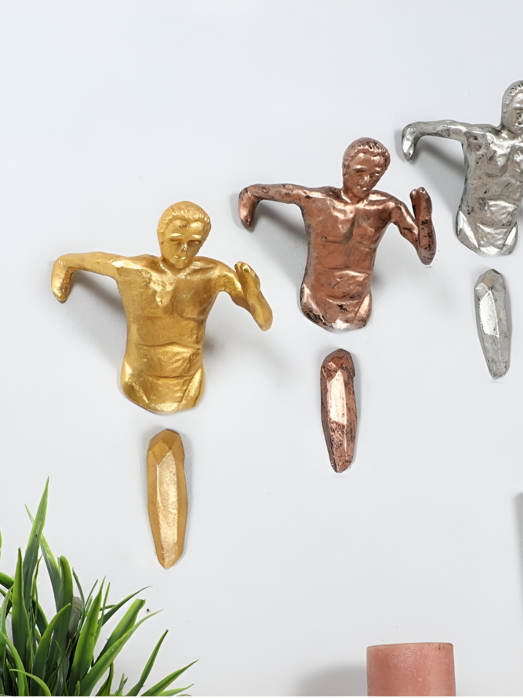 Amaya Decors Running Men Metal Glossy Hanging Hall 3Pcs Abstract Wall Decor-7In
