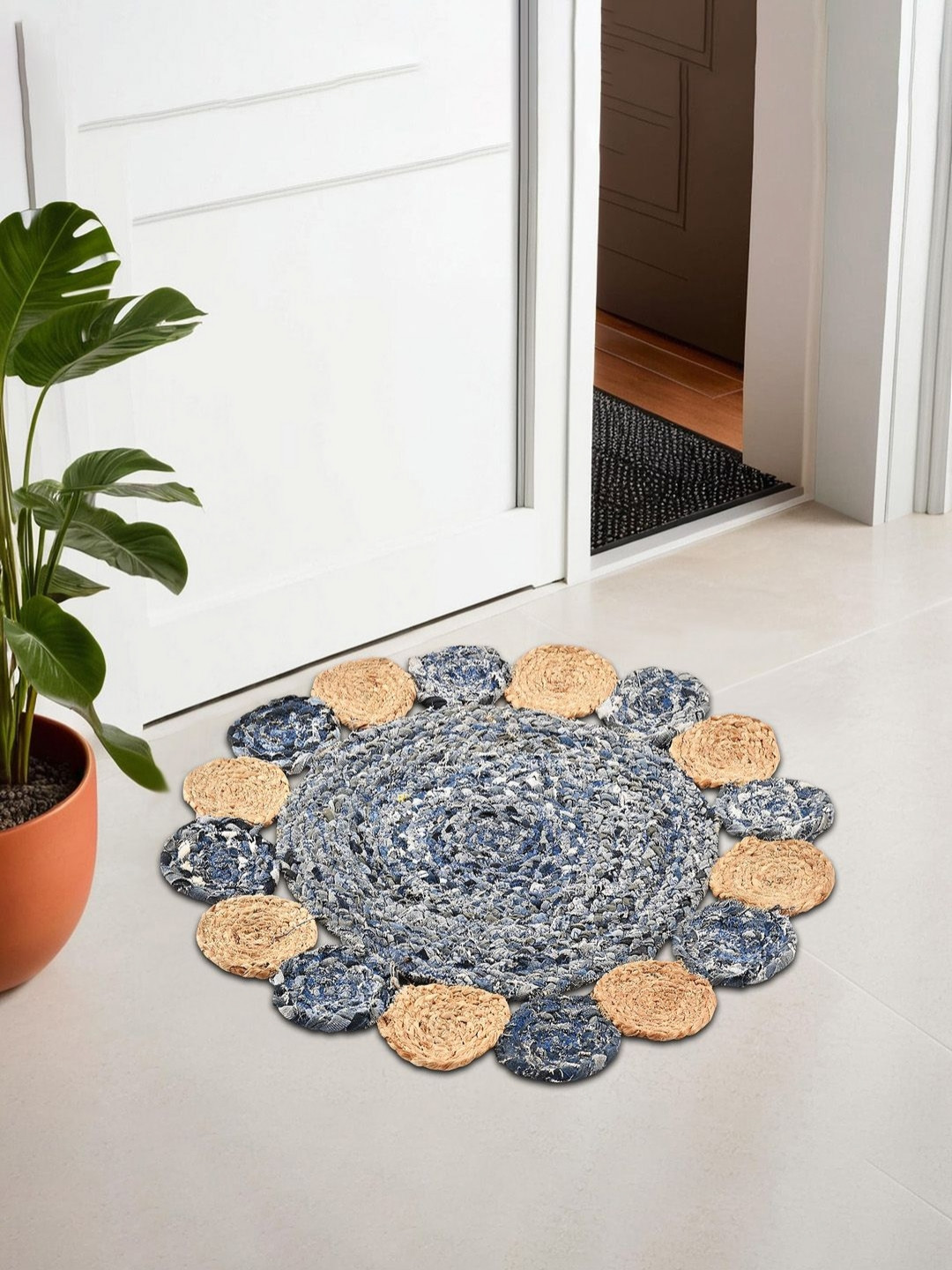 Myntra Elegant Homes Grey & Beige Handwoven Jute Doormats
