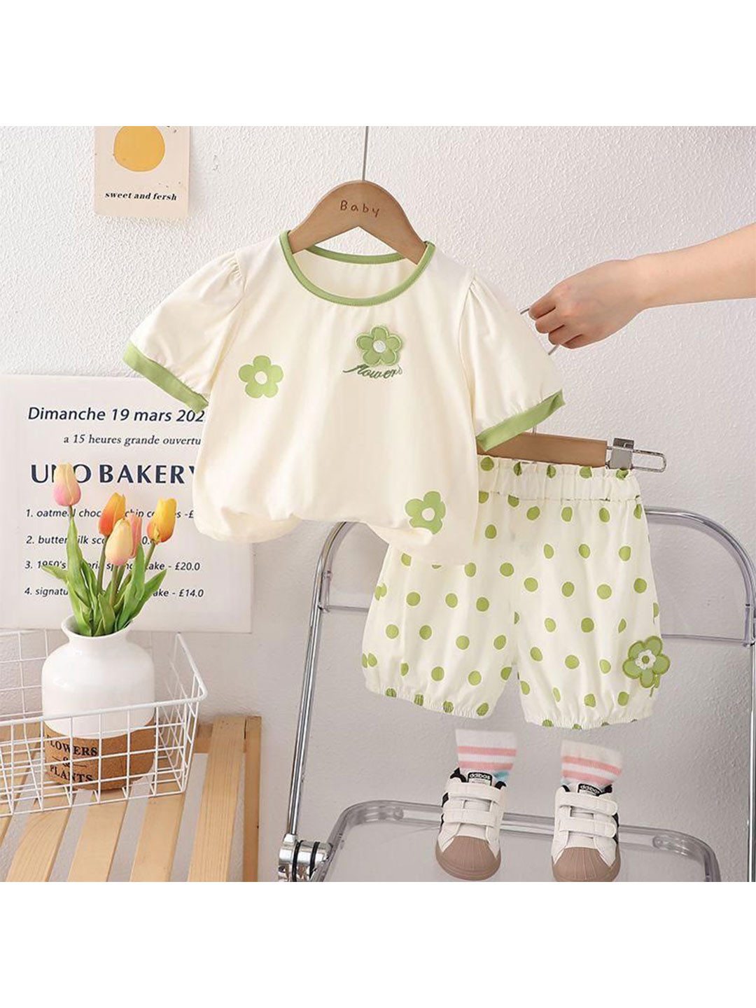 POP STREET KIDS Girls Floral Printed Round Neck Top With Shorts