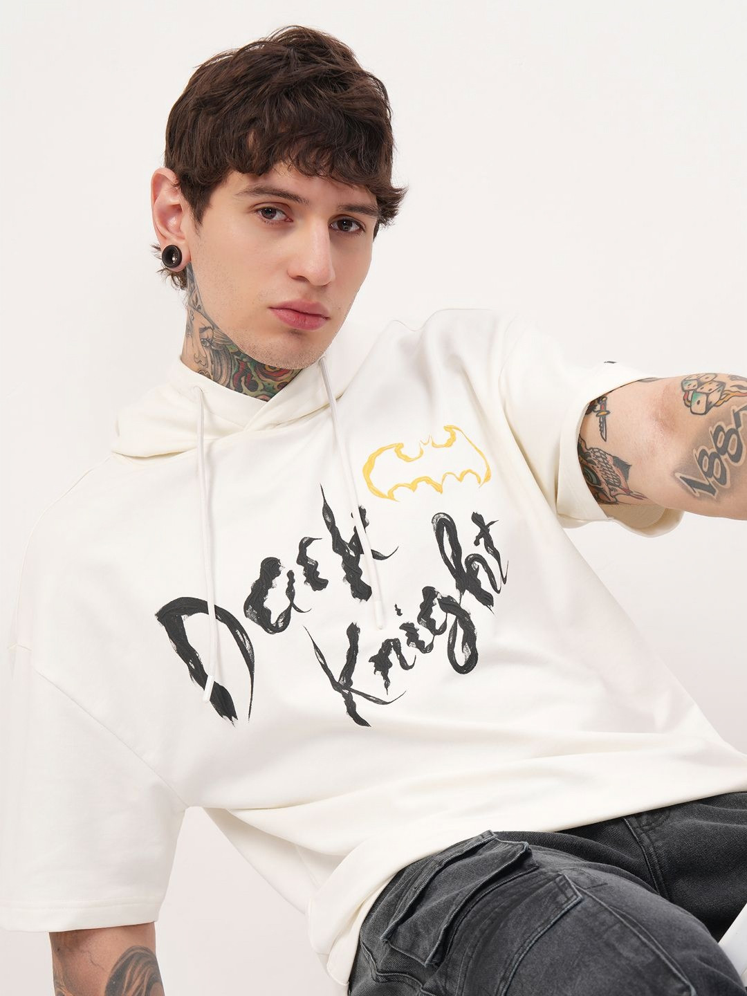 HIGHLANDER Typography Printed Batman Hood Drop-Shoulder Sleeves T-shirt