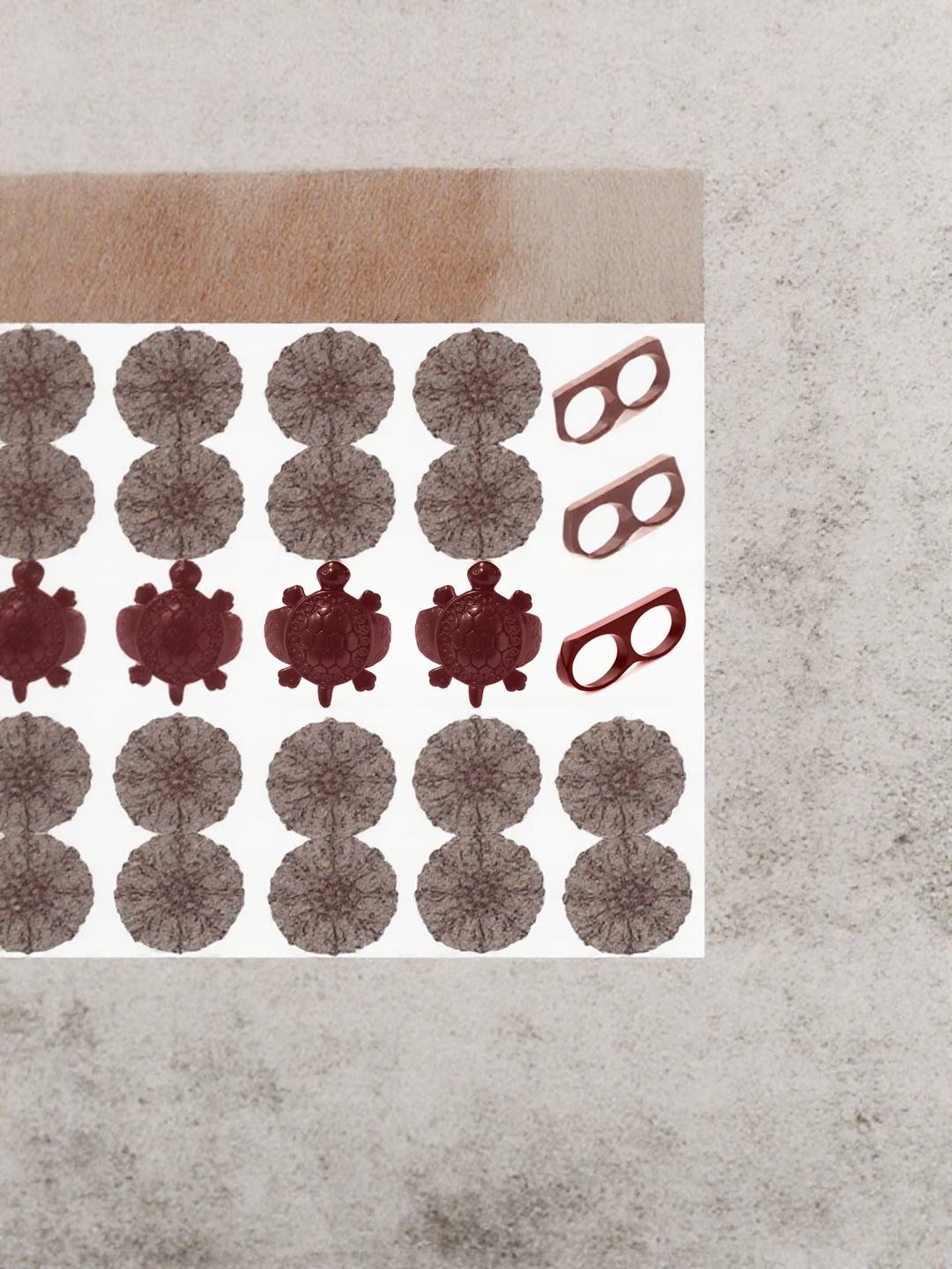 Dynamic Retail Global Set of 3 Maroon Alloy Finger Ring