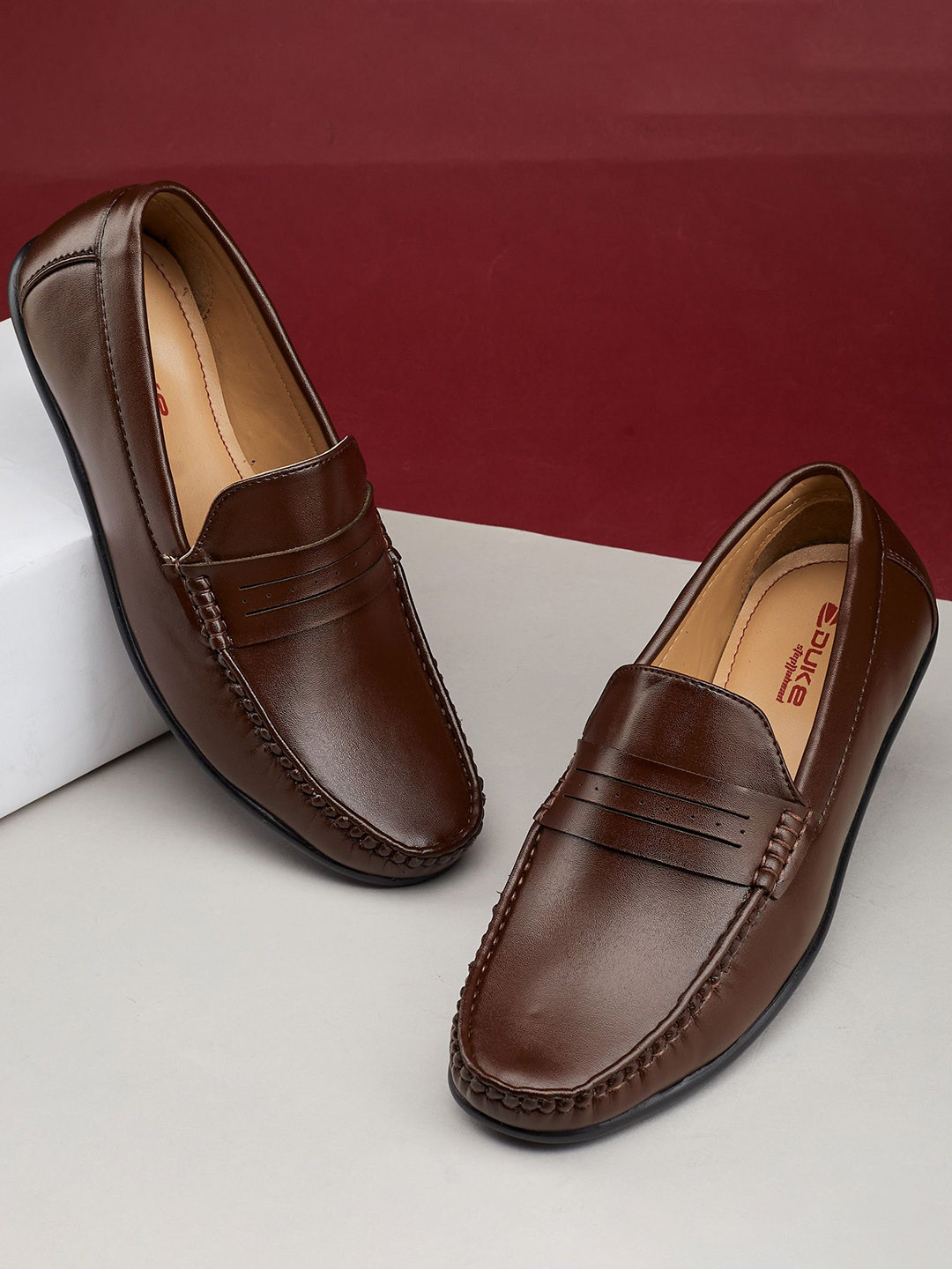 Duke Men SharpStep Round Toe Lightweight Loafers