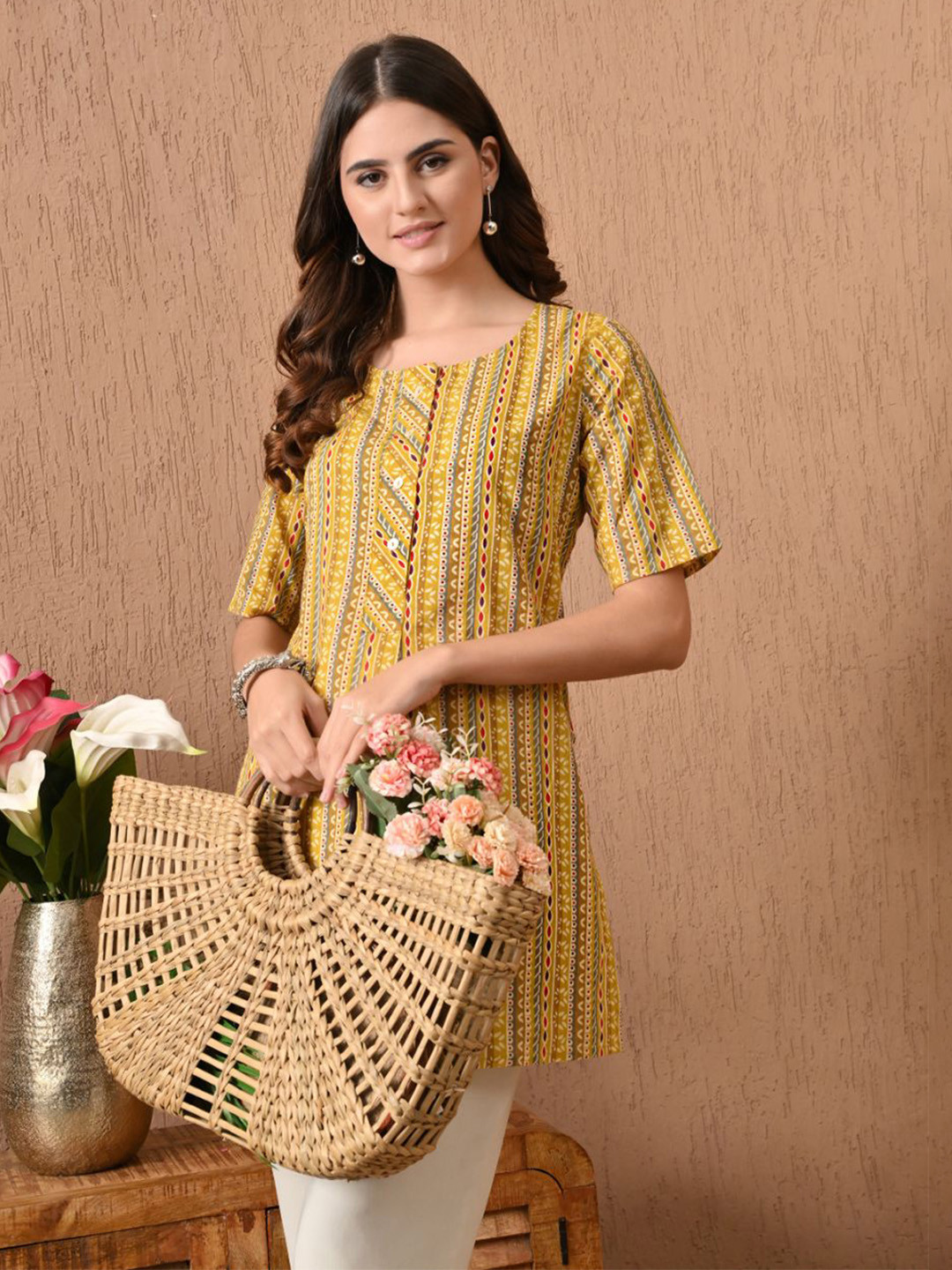 MURLI KURTI Ethnic Motifs Printed Pure Cotton Straight Kurti