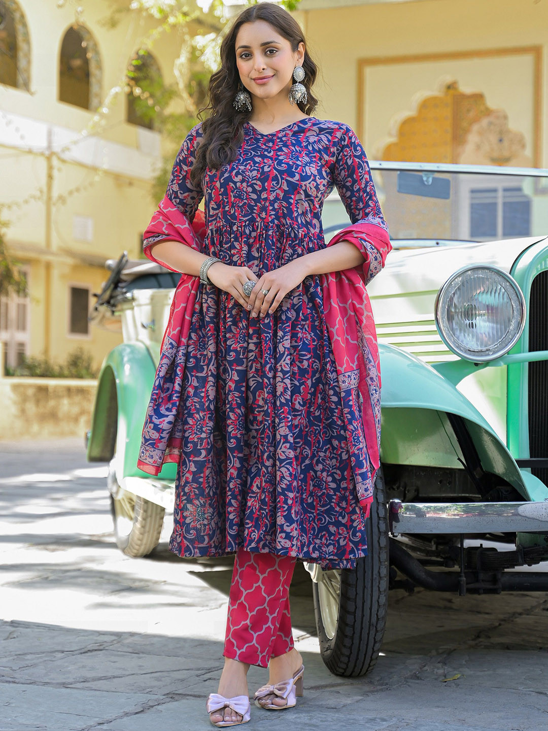 SRILICA Women Ethnic Motifs Printed Regular Kurta with Trousers & With Dupatta
