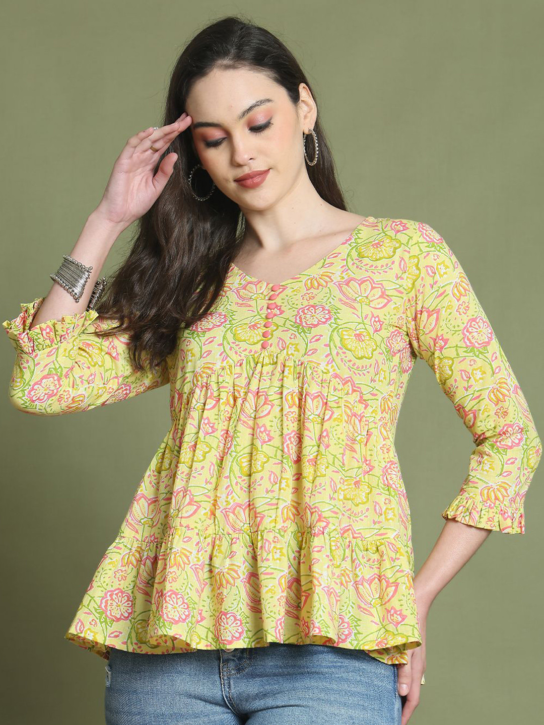 Merira Women Floral Jaipuri Printed Gathered or Pleated V-Neck Cotton Empire Top