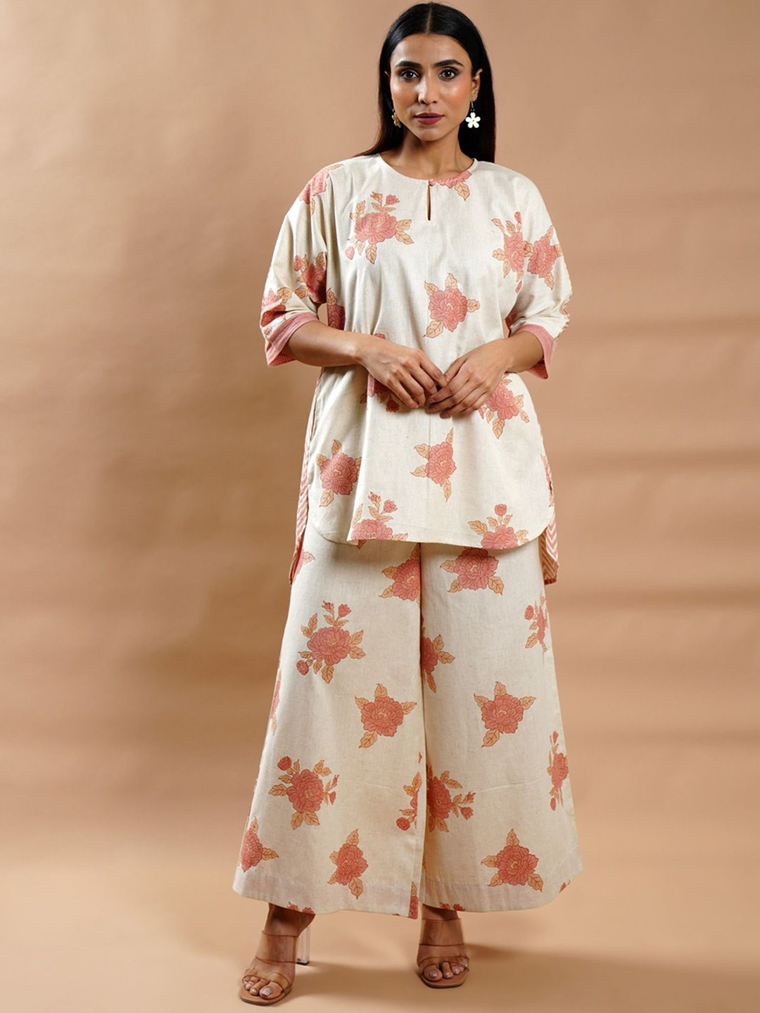 CYAN Floral Printed Keyhole Neck Linen Tunic With Palazzos