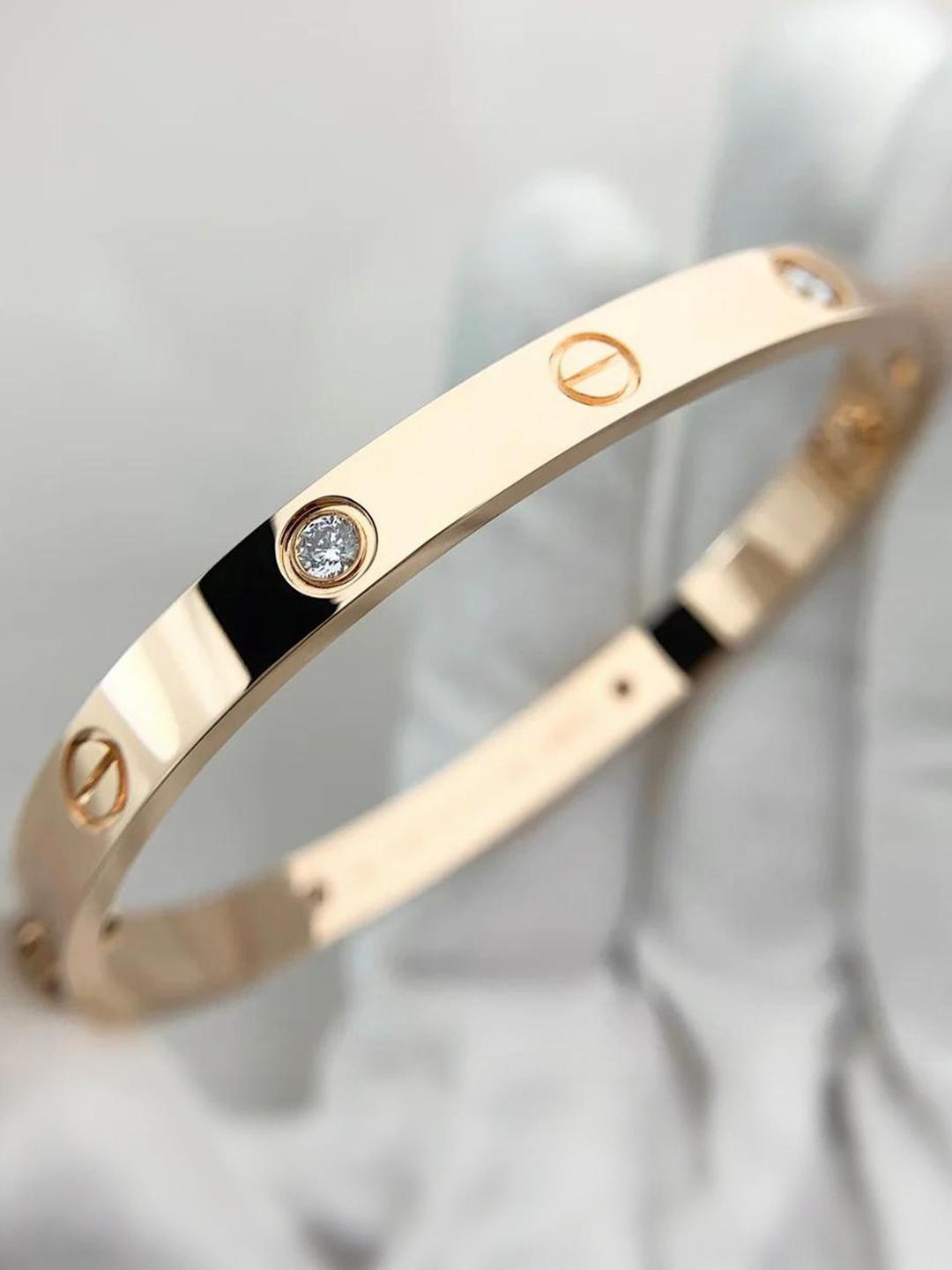 NAVJAI Gold Alloy Bangle