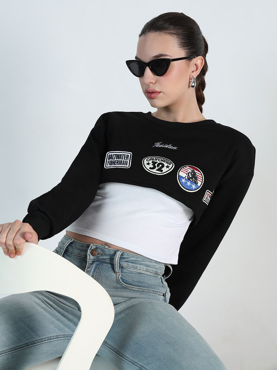 SHOWOFF Women Graphic Printed Super Crop Sweatshirts with Top