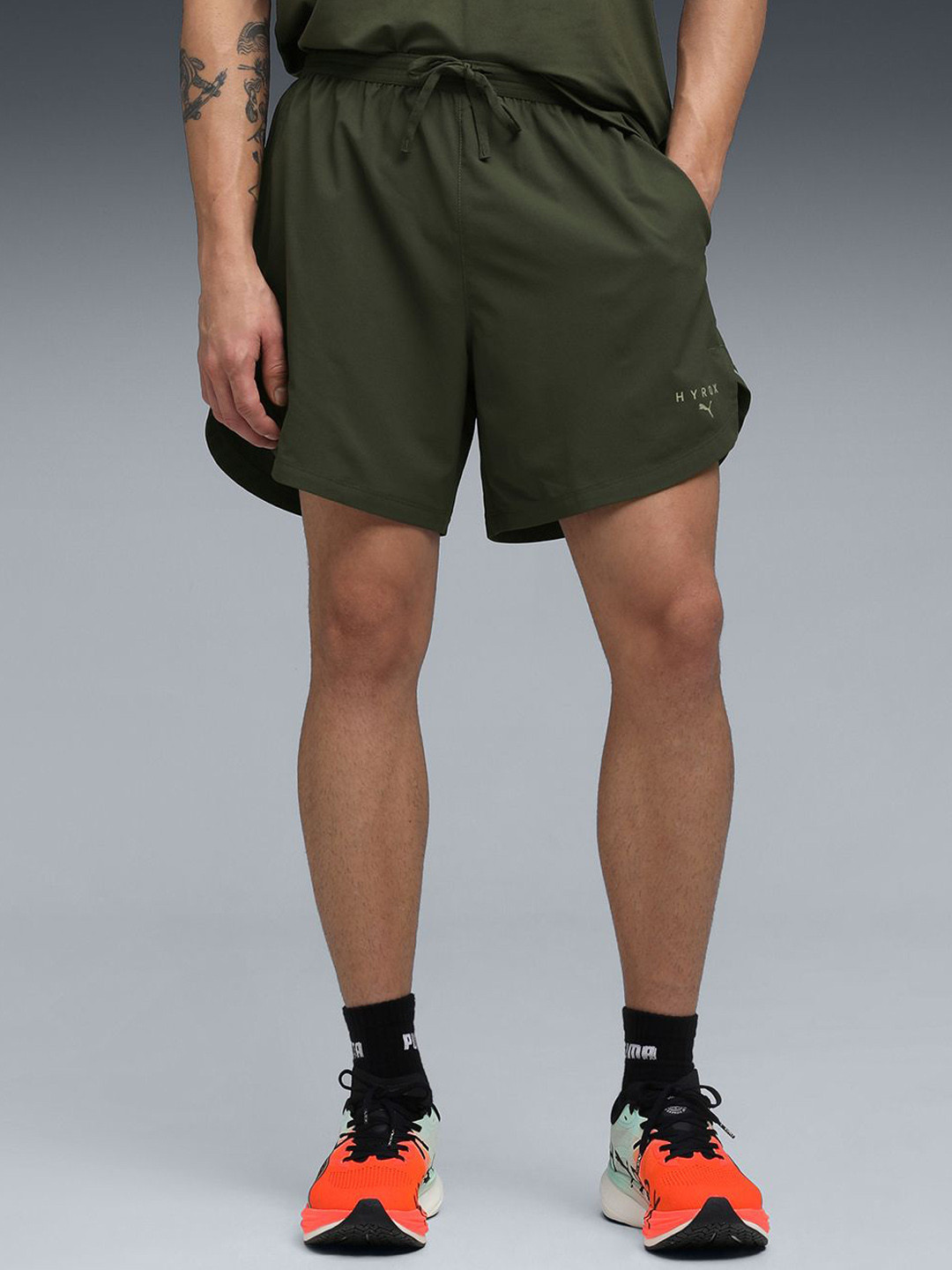 Puma Hyrox 6' Ultraweavve Men Solid Mid Rise Above knee Length Shorts