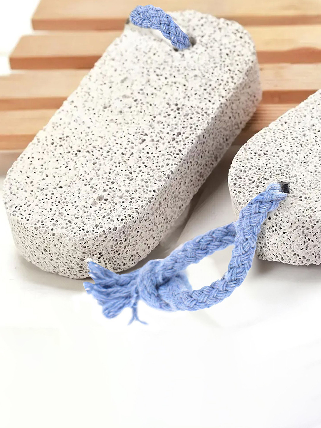 GUBB Set Of 2 Sturdy And Durable Pumice Stone