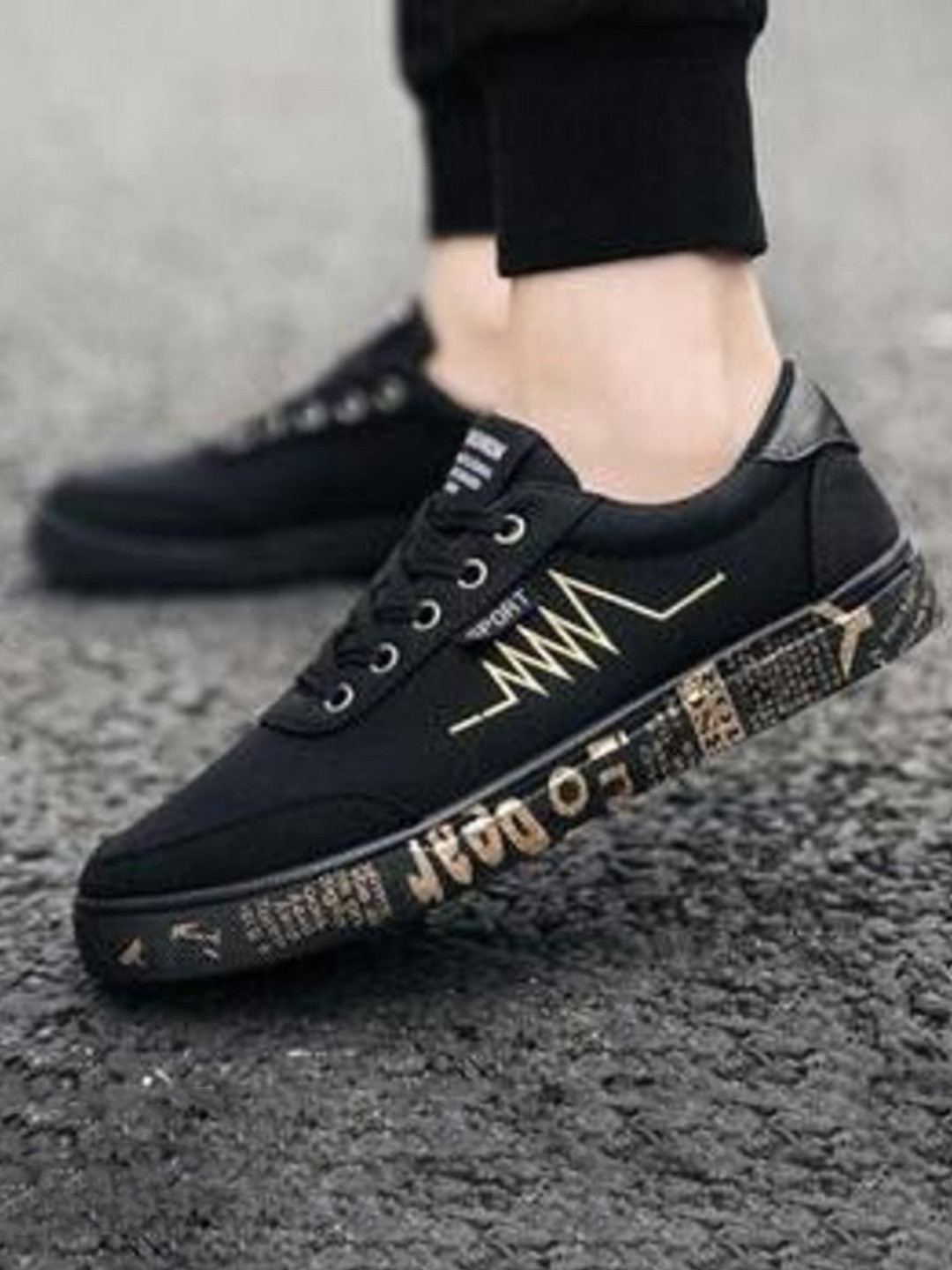 AACRAB Men Mesh Rubber Lace-Ups Sneakers