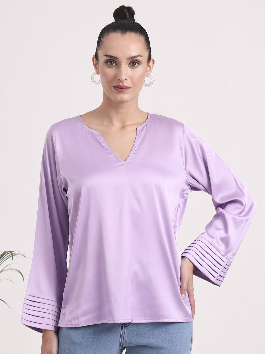 AMSWAN Women European Satin V Neck Long Sleeve Top