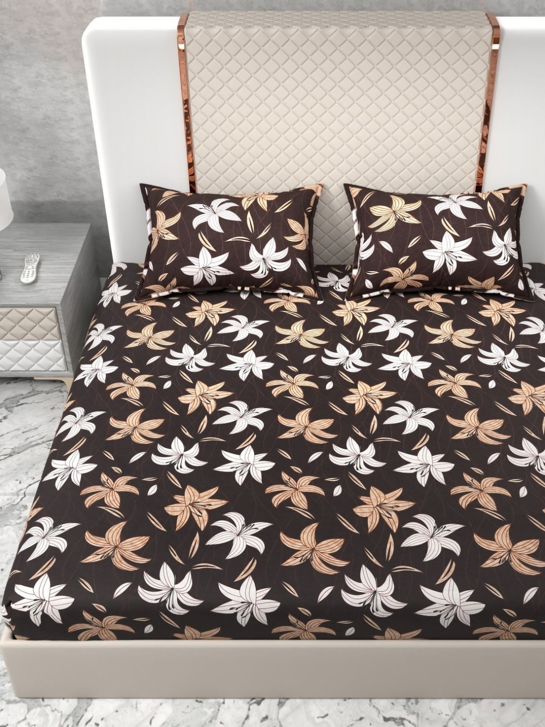 Star Weaves Brown & White Printed Cotton 350 TC Fitted Queen Bedsheet Set-1.52 m x 1.98 m