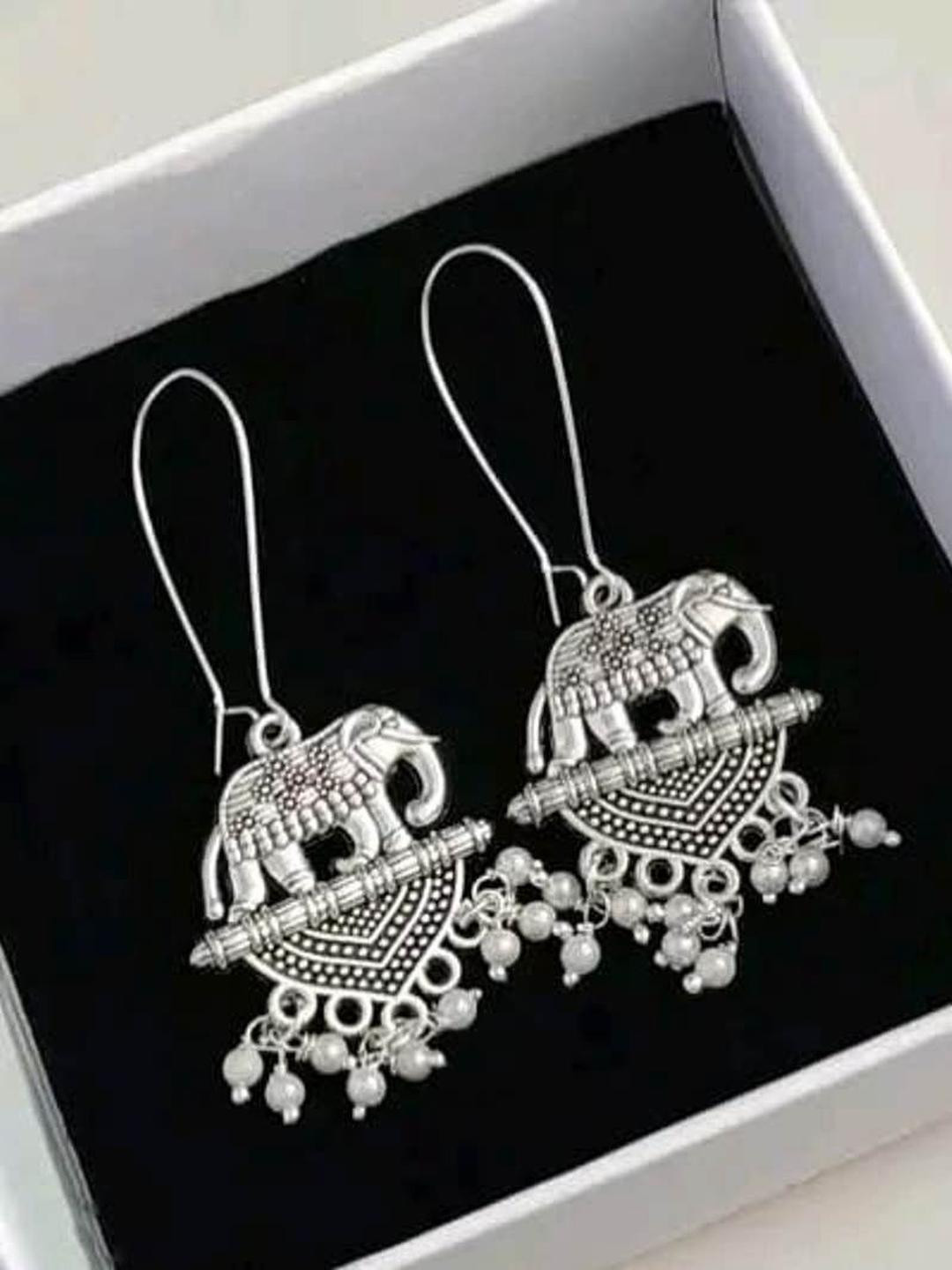 BONGO NARI BOUTIQUE Earrings