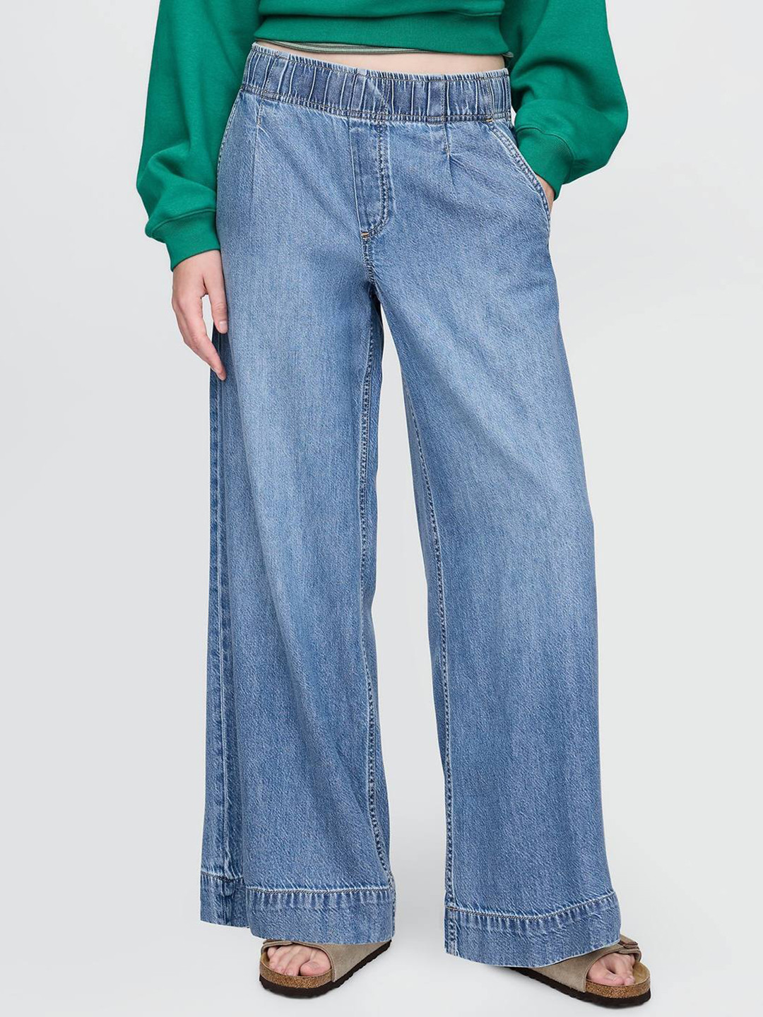 GAP Women Baggy Fit Heavy Fade Jeans