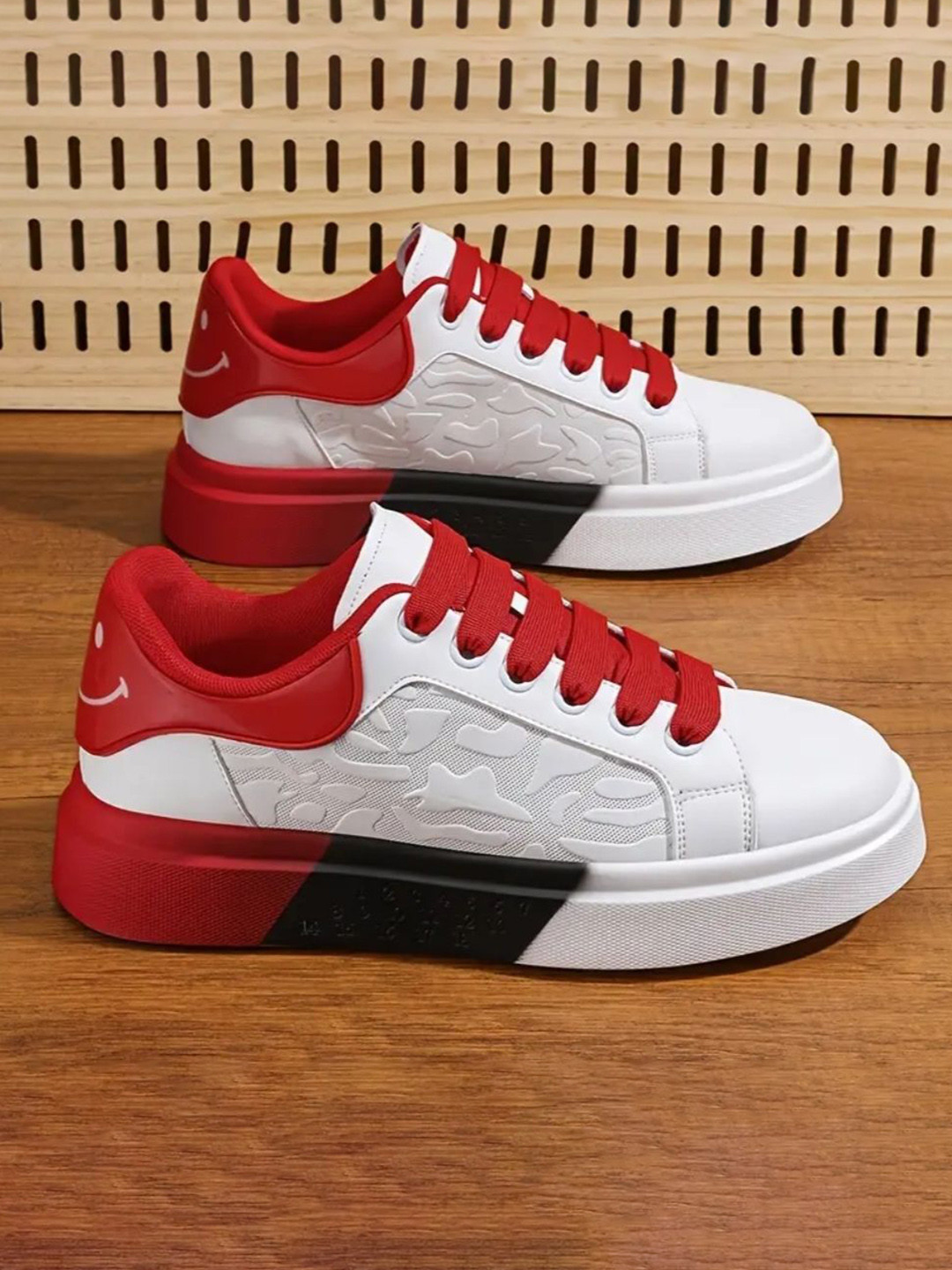 XTOON Men Colourblocked Lace-Ups Round Toe Sneakers