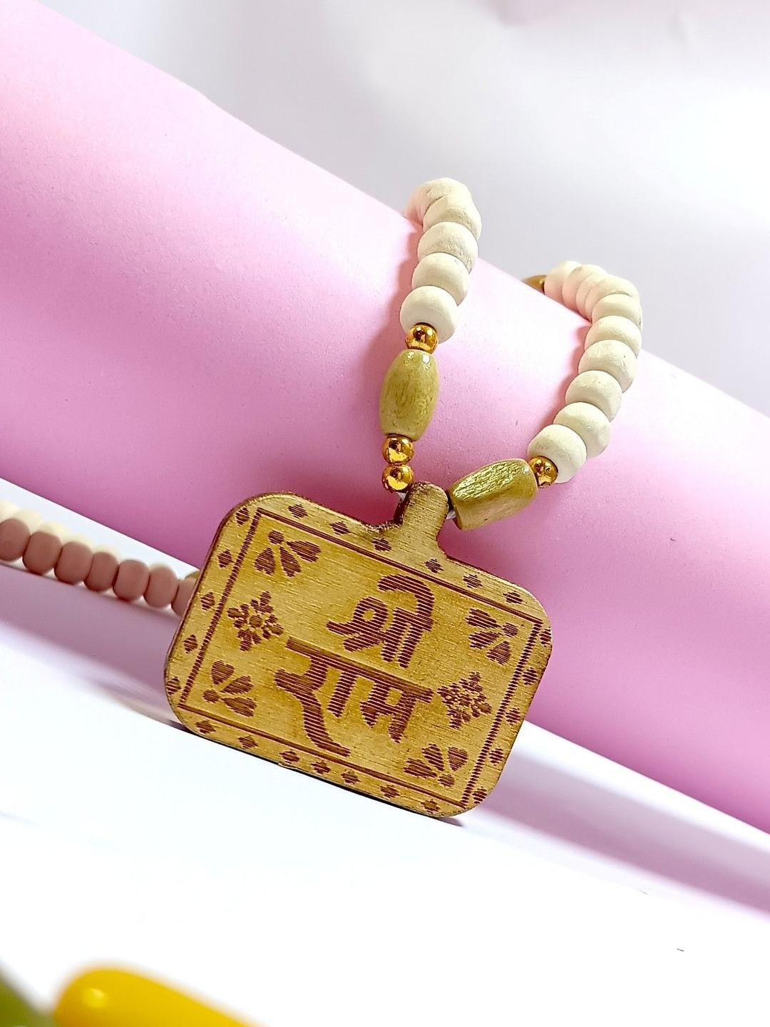 VRIDAANN Women Alloy  Pendant