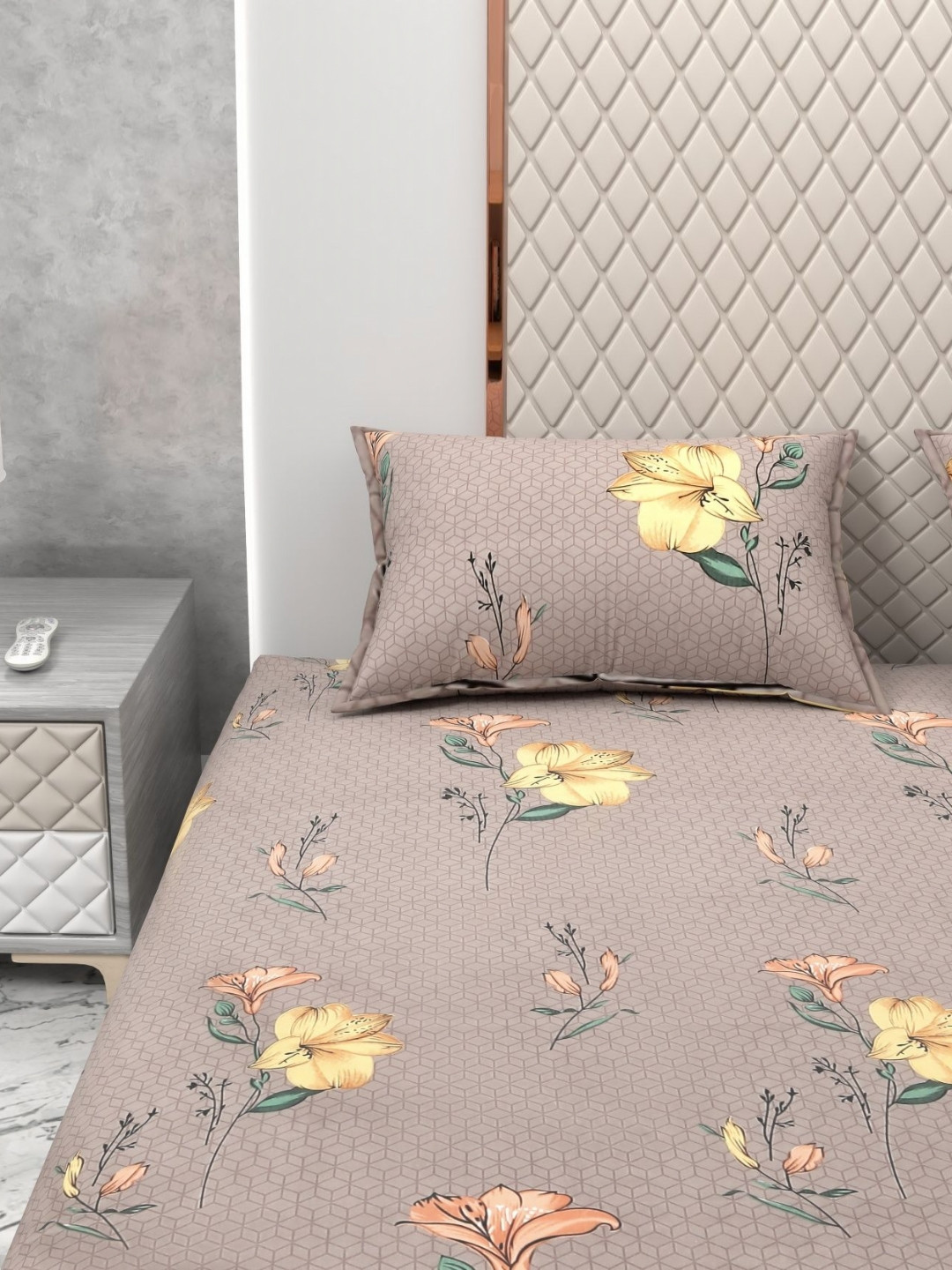 Star Weaves Brown Floral Cotton Breathable 350 TC Super King Superfine Bedsheet with 2 Pillow Covers-78 x 72 inches