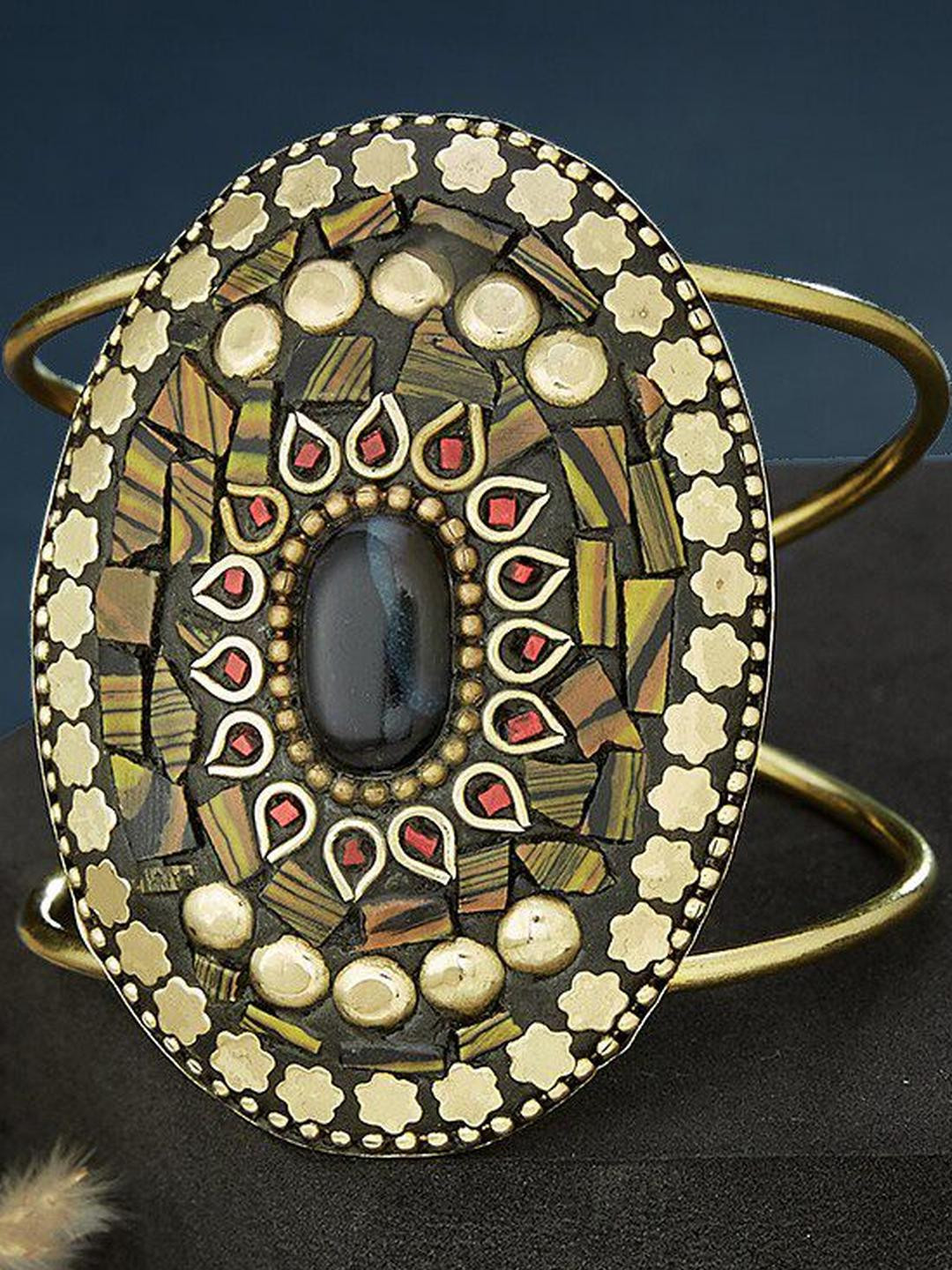 Sangria Gold Plated & Black Multi Stone Studded Round Shaped Adjustable Bangle