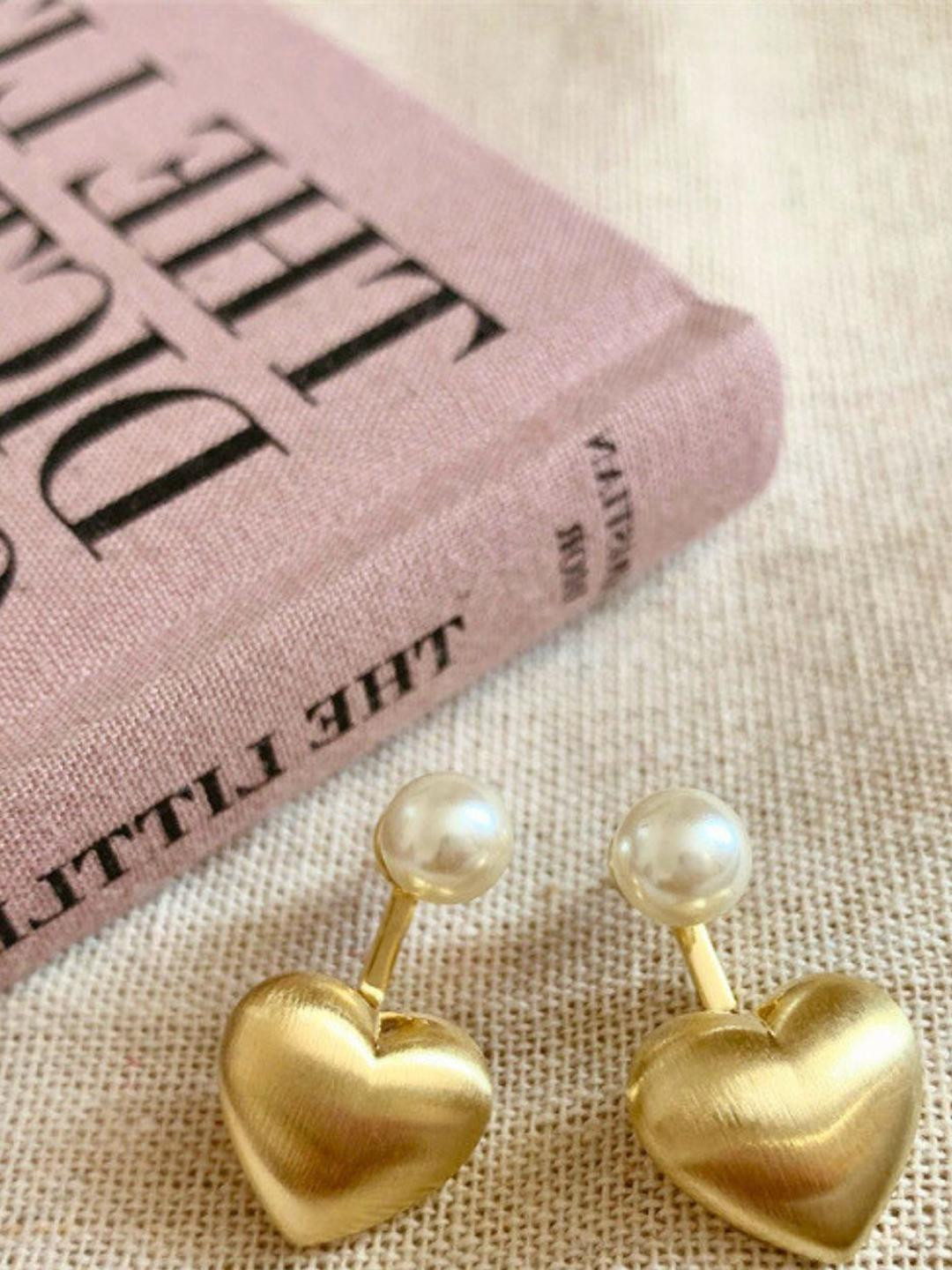 Tipsy closet Heart Shaped Drop Earrings