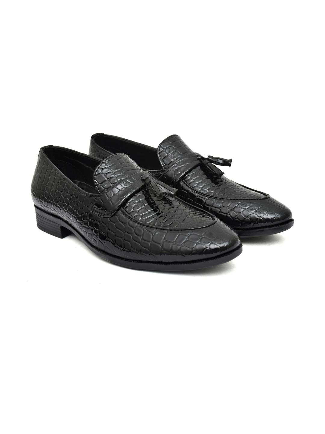 G L Trend Men Black Brogues