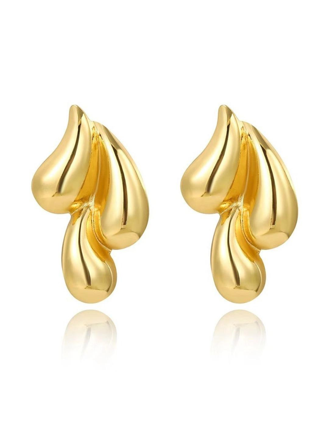 Tipsy closet Teardrop Shaped Studs Earrings