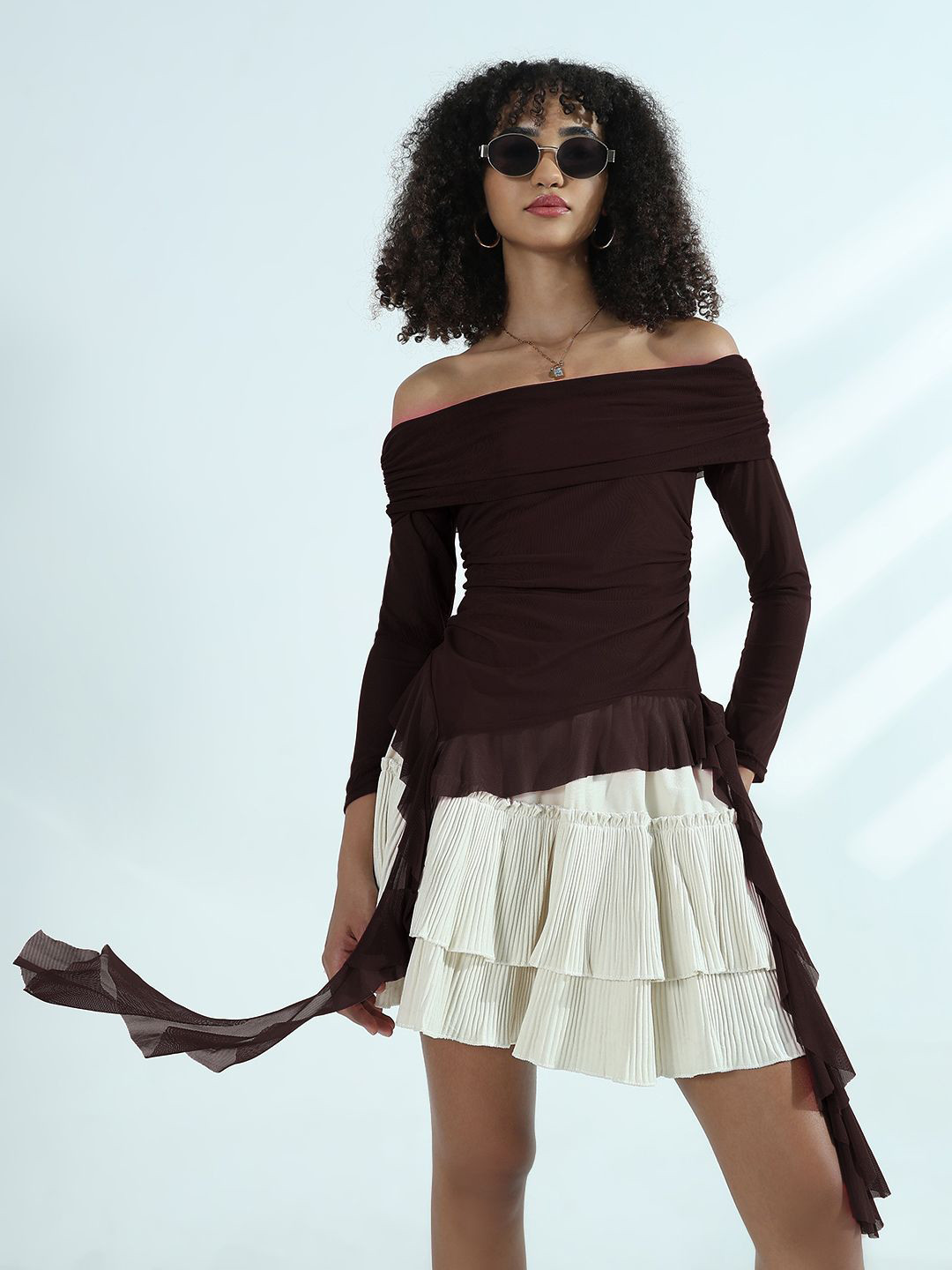 SHOWOFF Solid Off-Shoulder Net Top