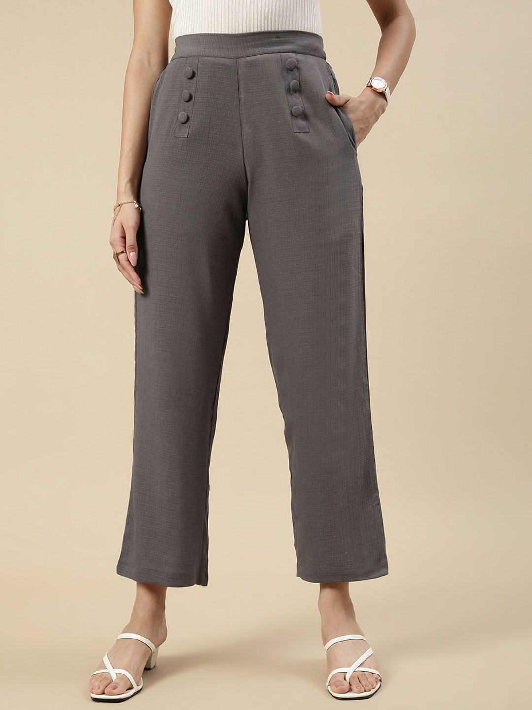 De Moza Women Regular Fit Relaxed Peg Trousers