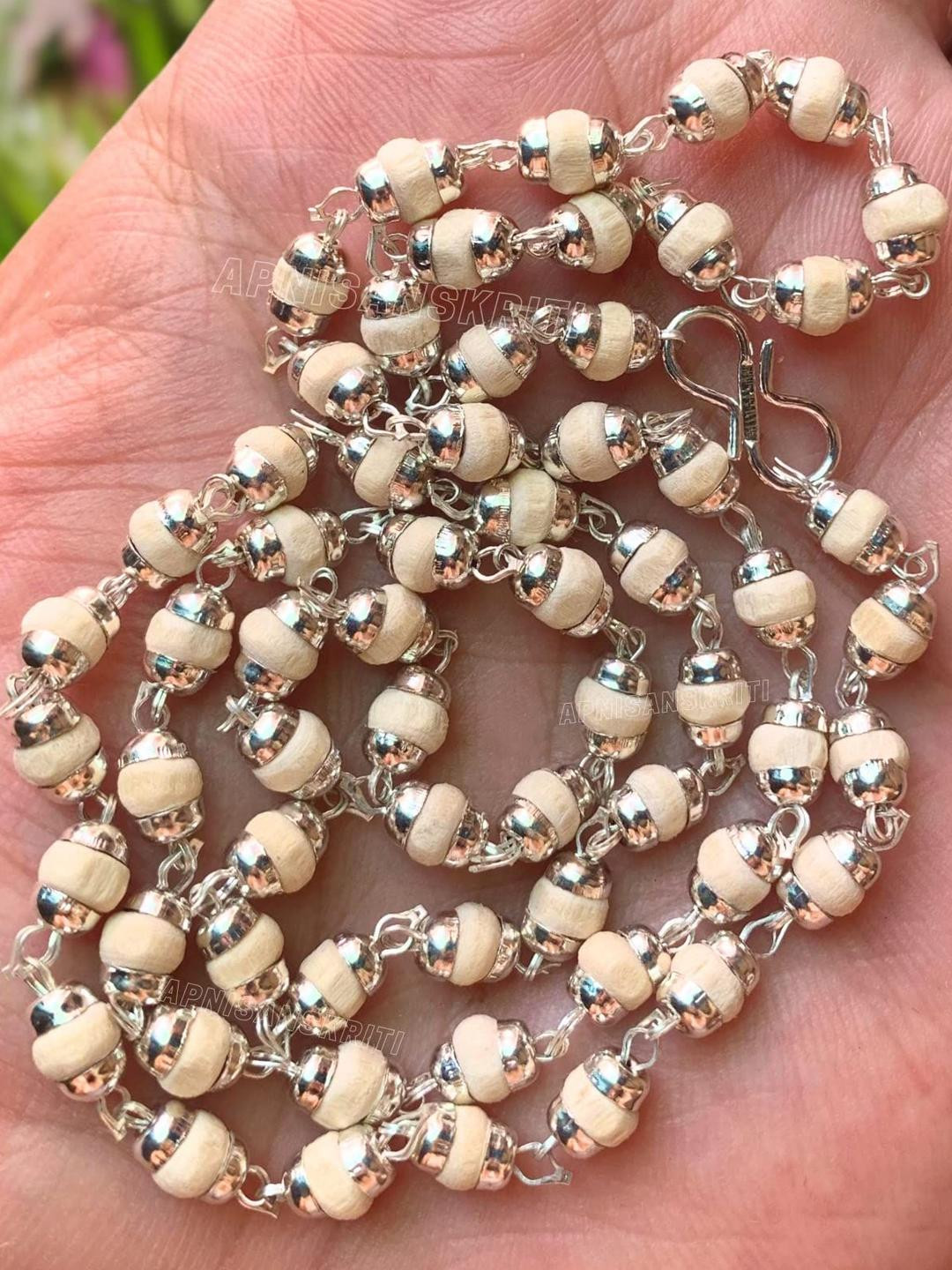 Apnisanskriti Unisex White Tulsi Silver Plated Caps Mala