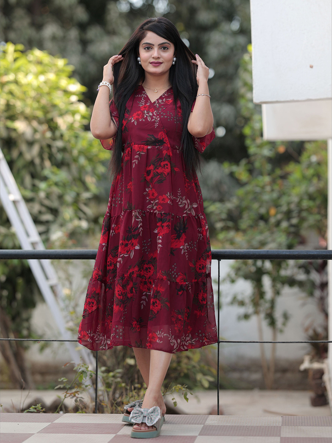 HOSI Women Floral Print Georgette A-Line Midi Dress