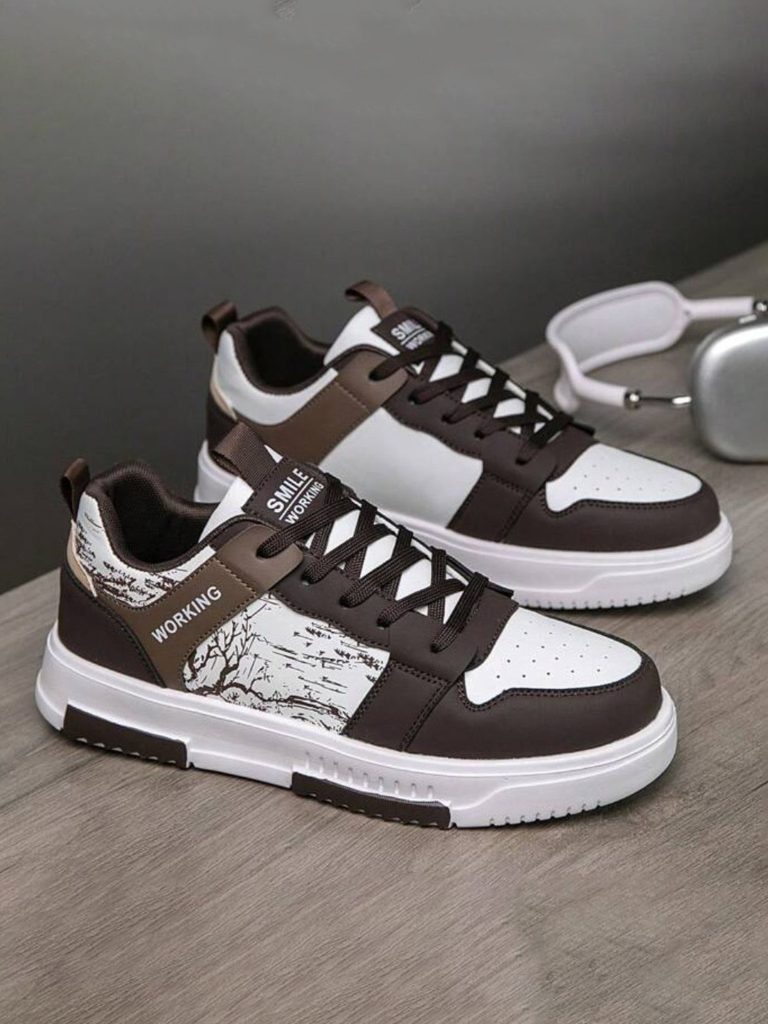 XTOON Men Printed Lace-Up Lightweight Smart Casual Sneakers