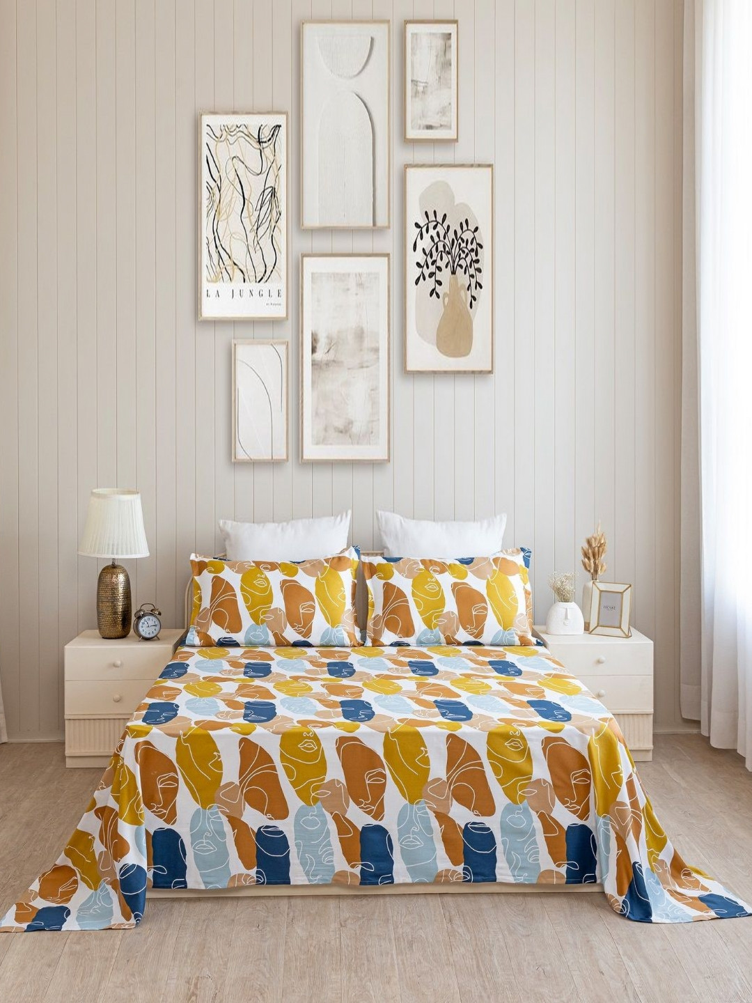 HOMEMONDE Faces Of Color White Abstract 210 TC Cotton Queen Bedsheet Set 2.54 m x 2.28 m