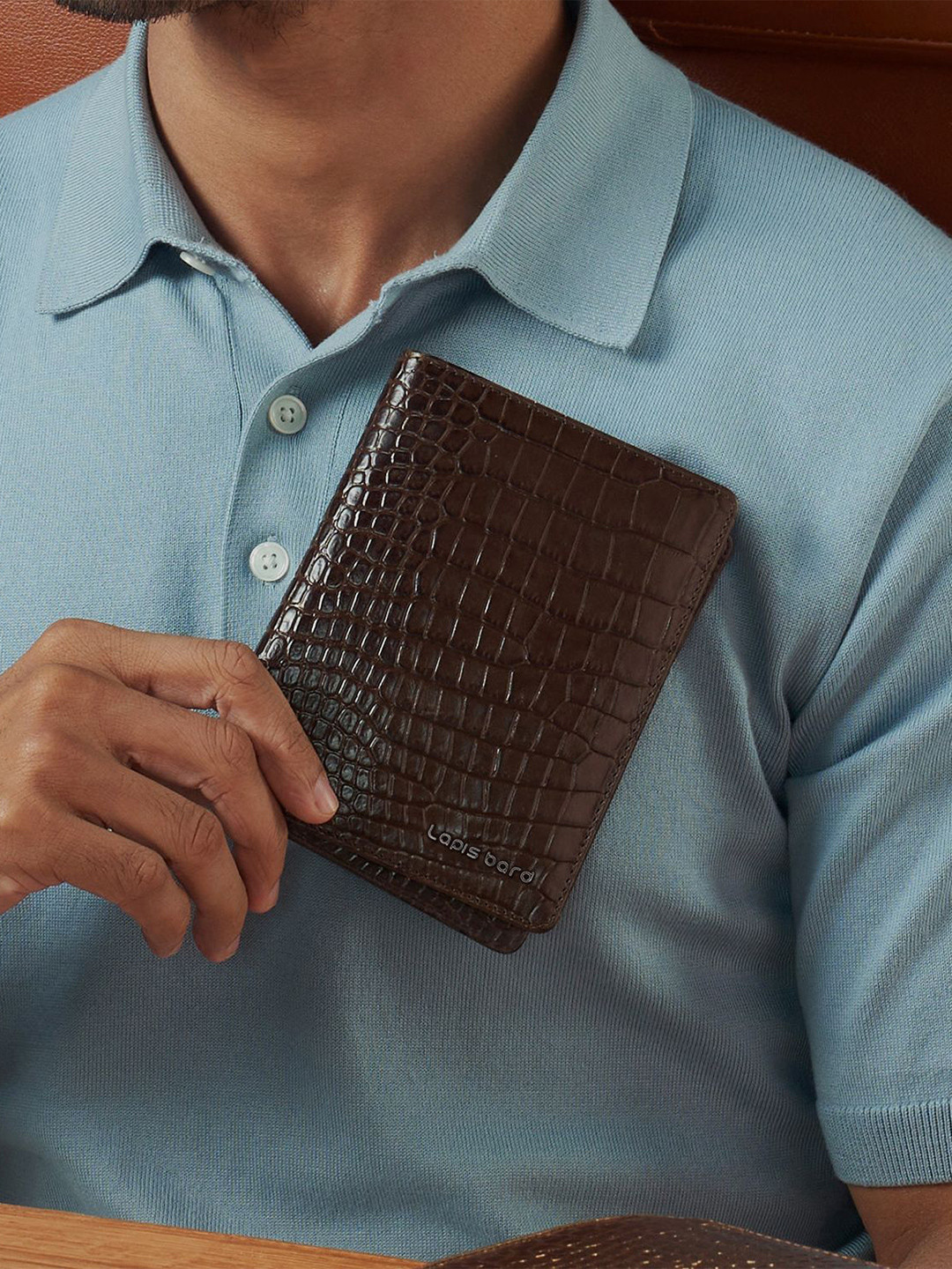 Lapis Bard Men Mandeville Croc-Textured Passport Wallet