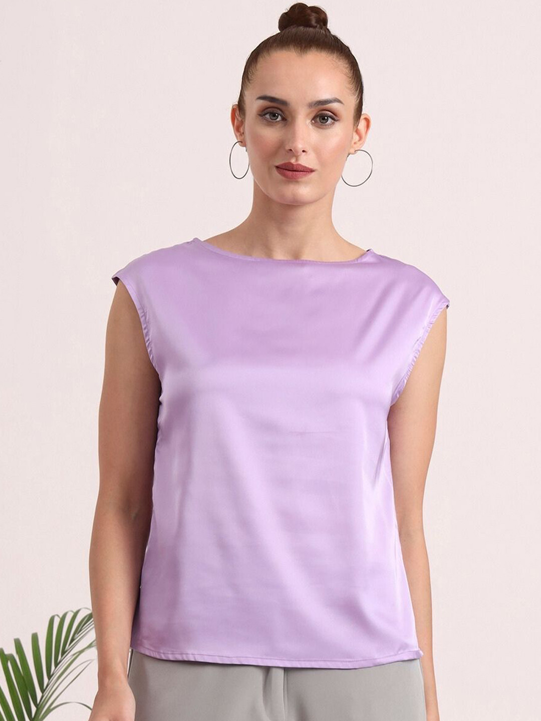 AMSWAN Women European Satin Solid Crew Neck Top