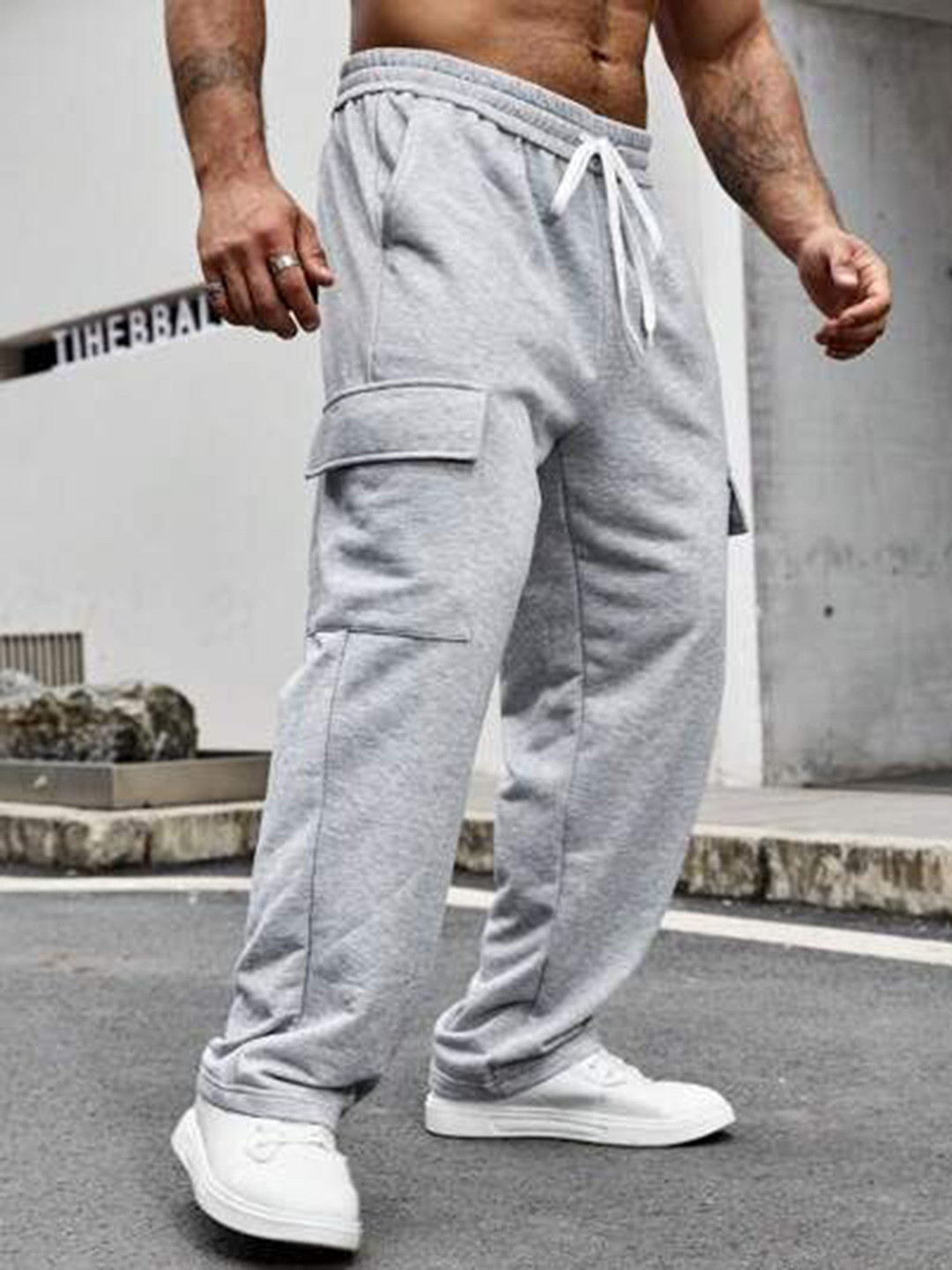 The Modern Soul Men Relaxed Fit Cargo Track Pants