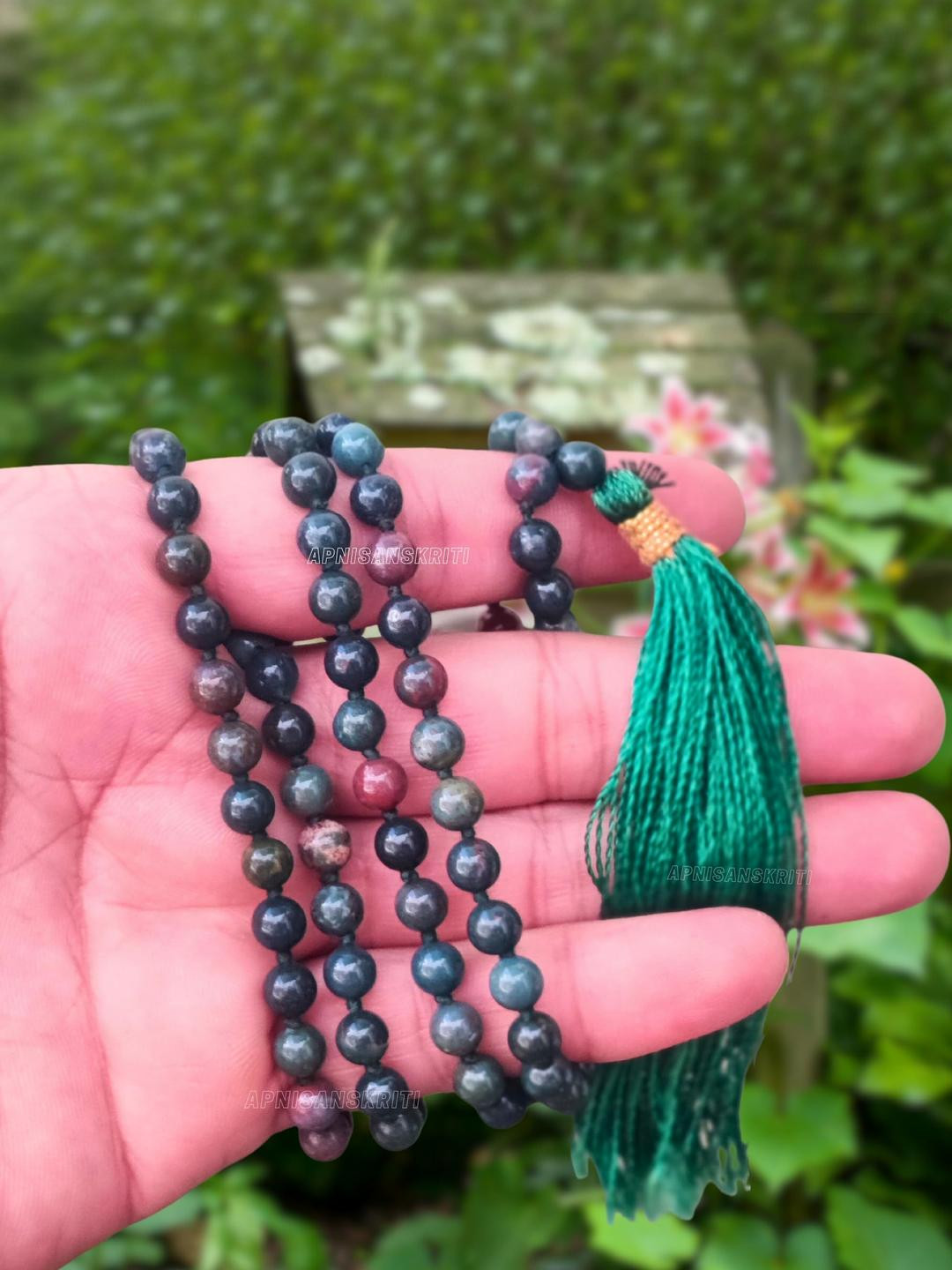 Apnisanskriti Unisex Blood Stone Mala