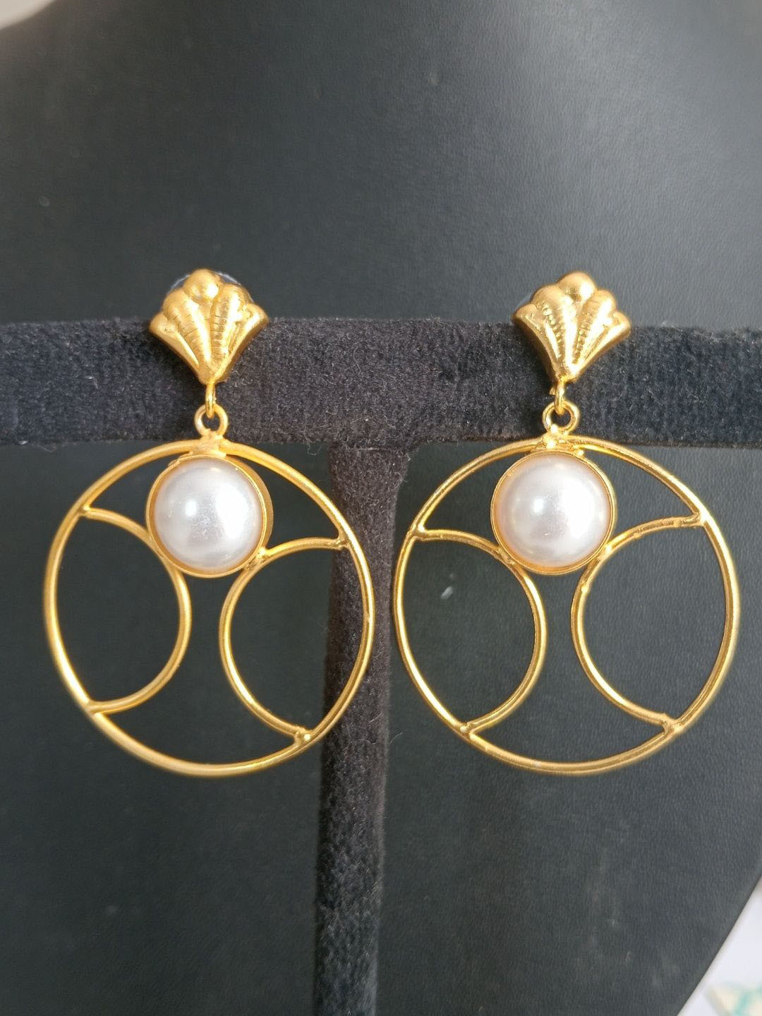 Shrim jewels Gold Plated Pearls Beaded Circular Shaped Drop Earrings