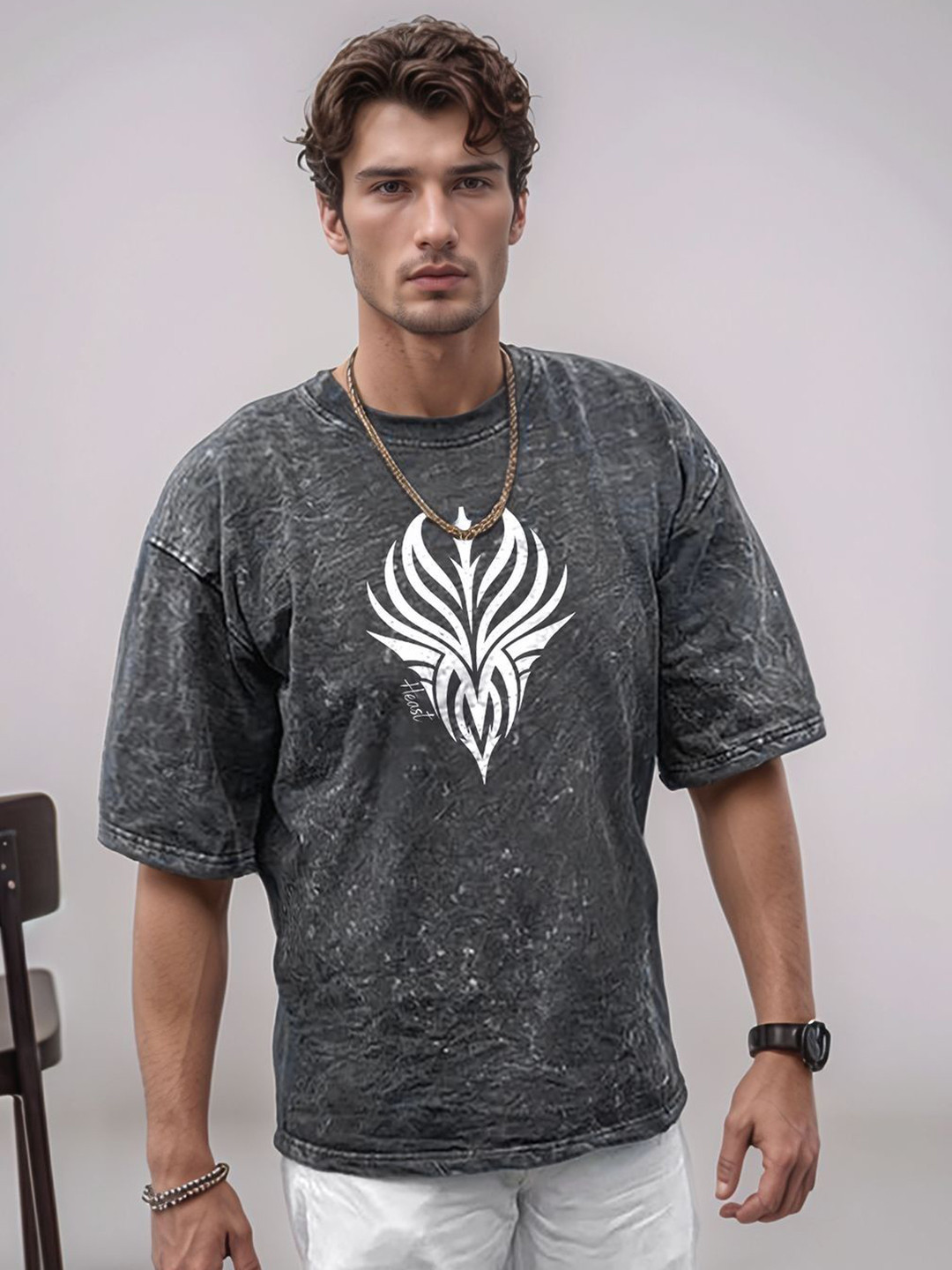 HEAST Graphic Oversized Round Neck Short Sleeves T-shirt