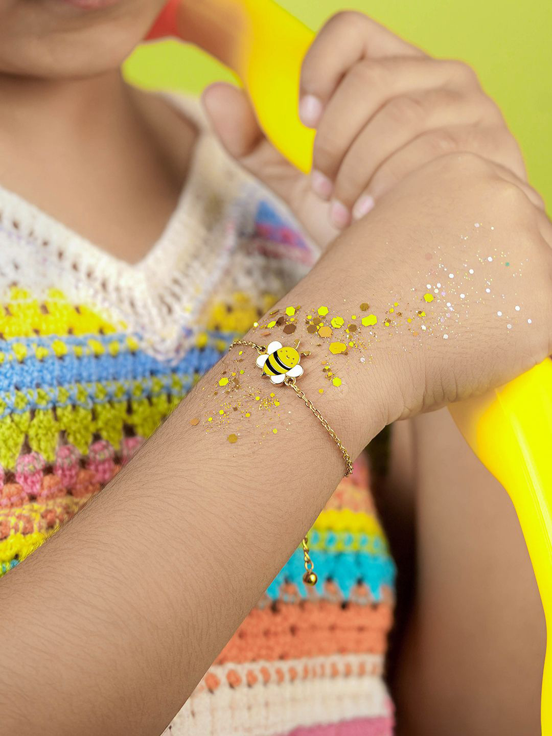 SWASHAA Peeka Bee Butterfly Unisex Kids 18KGold-Plated Charm Bracelet