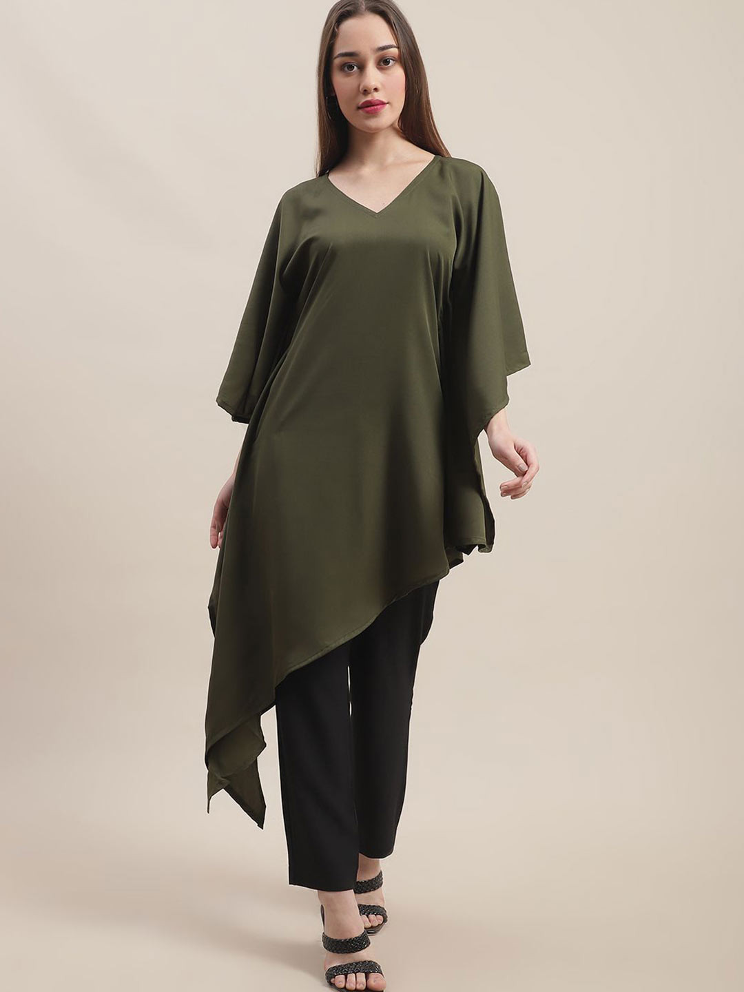 Aarsha Women Solid V-Neck American Crepe Kaftan Tunic