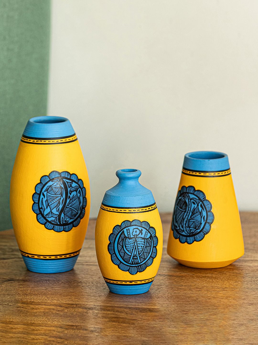 ExclusiveLane 3-Pc Marigold Yellow & Blue Terracotta Vases