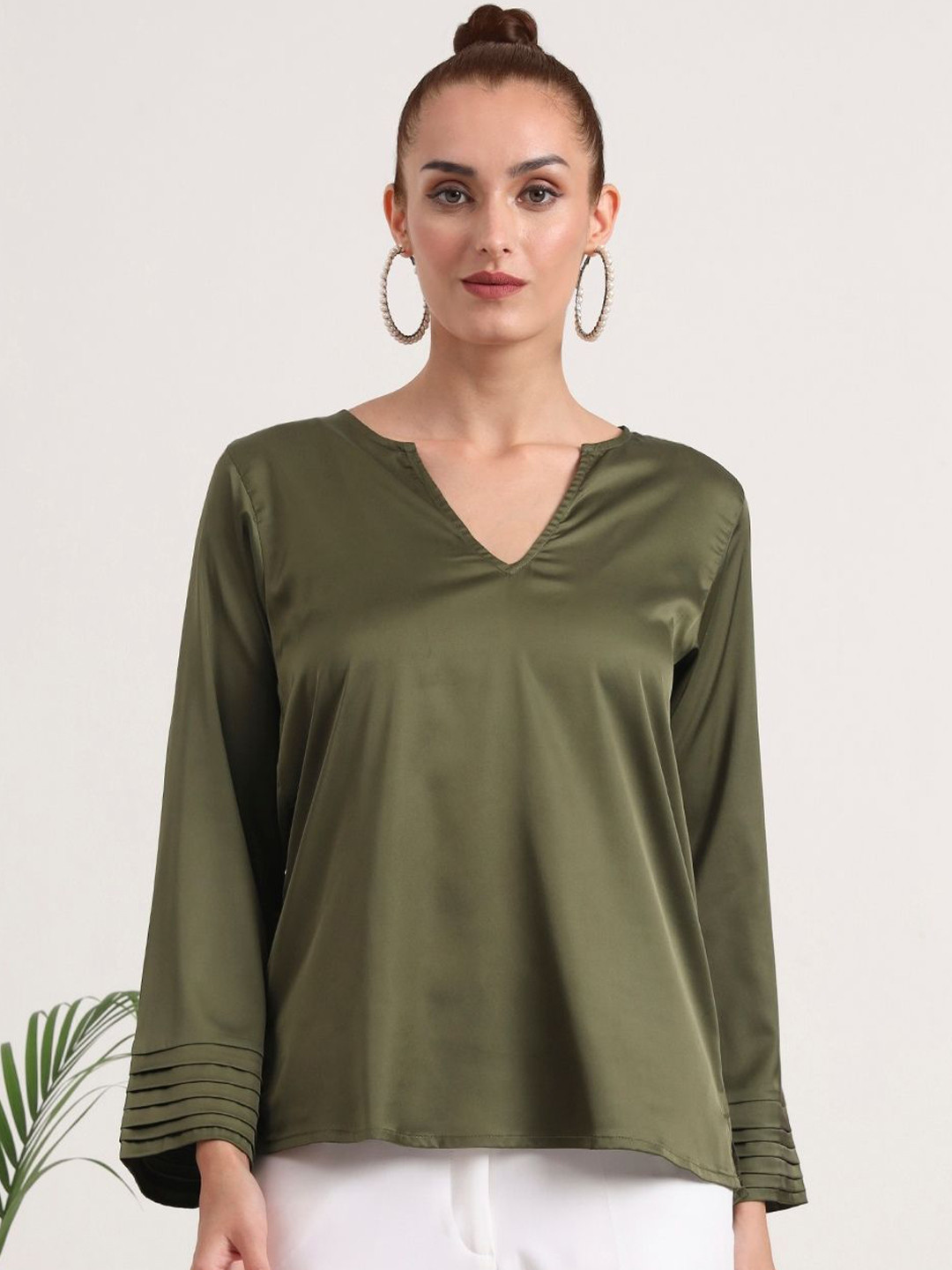 AMSWAN Women European Satin V Neck Long Sleeve Top