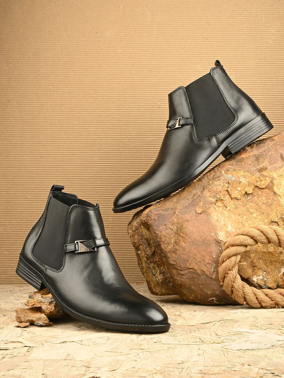 Valentino Men Leather Chelsea Boots