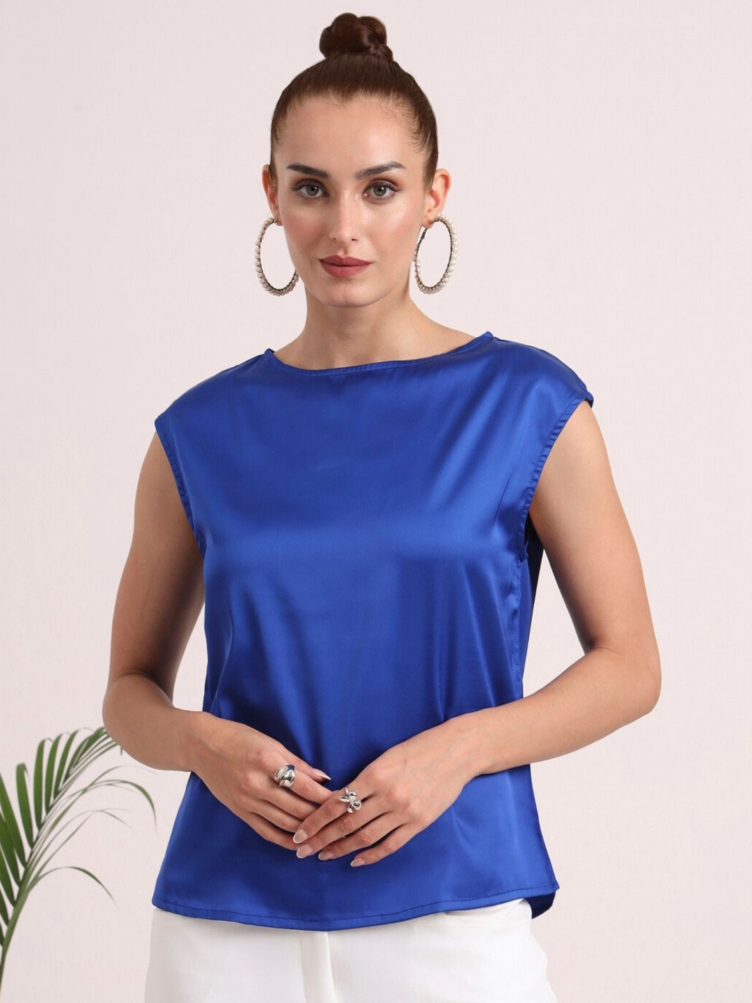 AMSWAN Women European Satin Solid Crew Neck Top