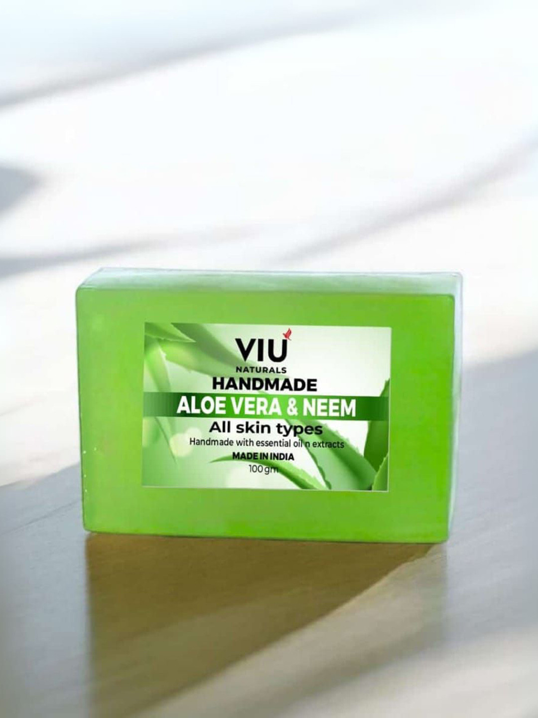 VIU NATURALS Aloe Vera & Neem Soap - 100 g