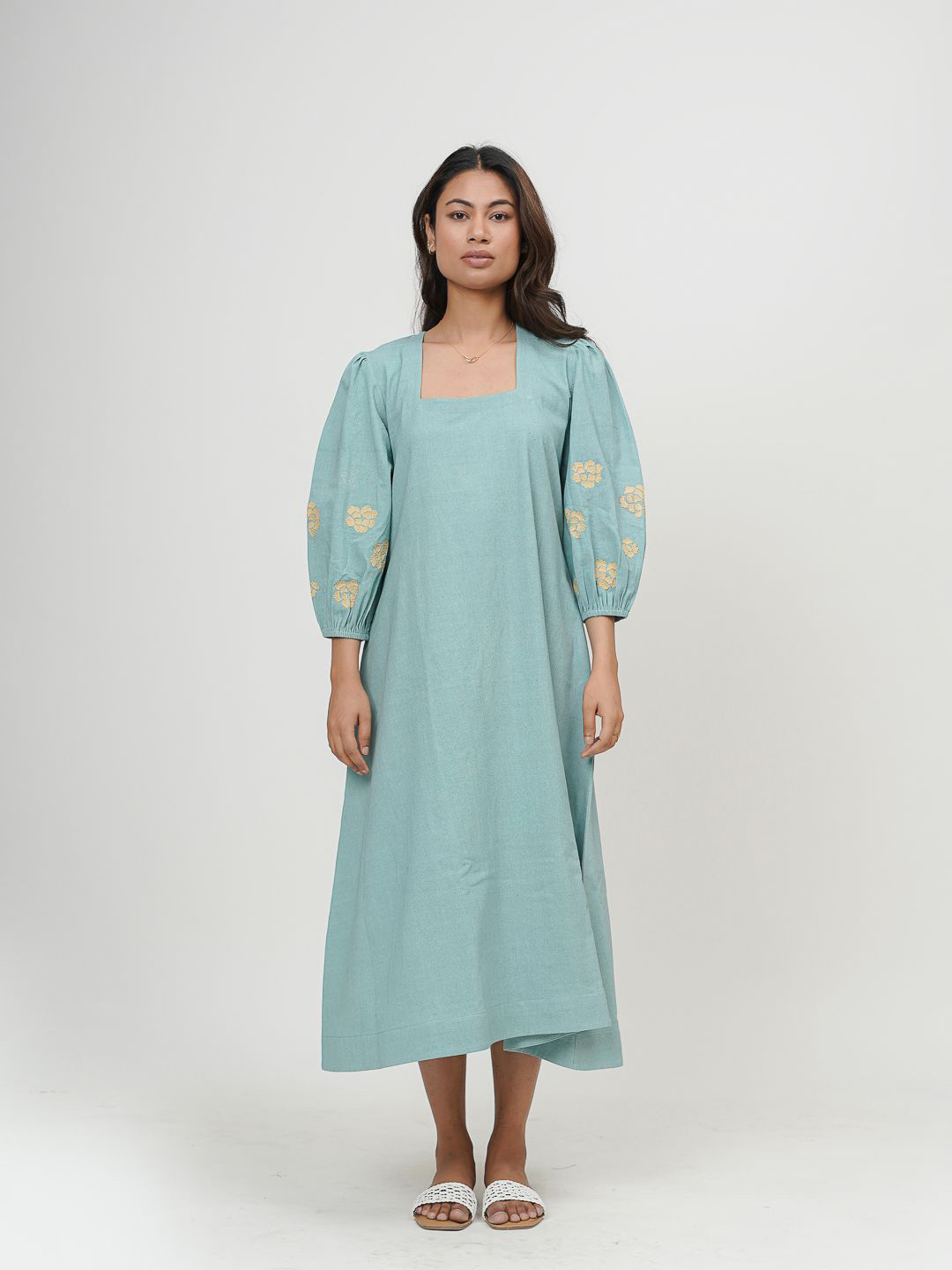 Tailor Didi Solid Puff Sleeves A-Line Midi Dress